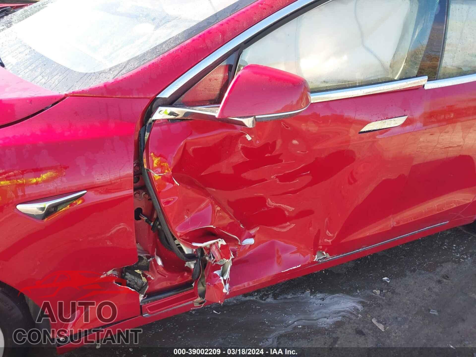 TESLA MODEL S 2017 - 5YJSA1E27HF228855