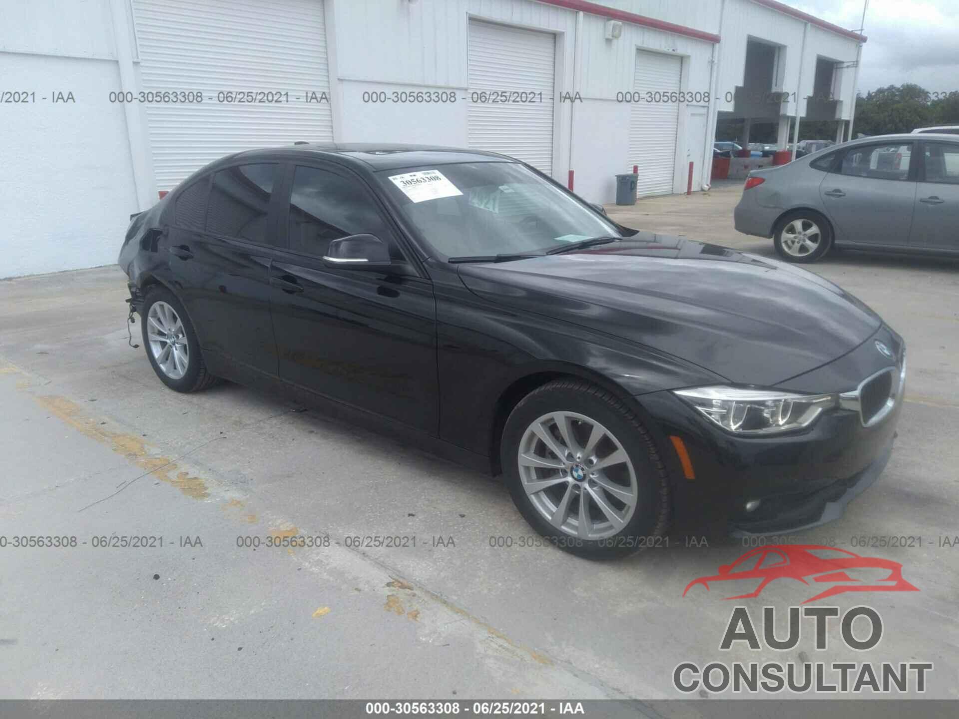 BMW 3 SERIES 2018 - WBA8E1G56JNU93728