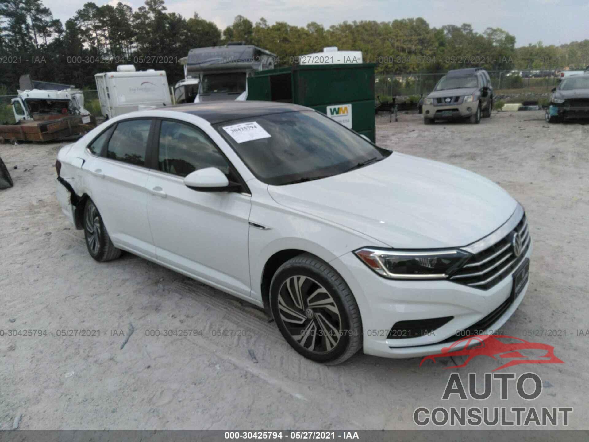 VOLKSWAGEN JETTA 2020 - 3VWEB7BU7LM026179