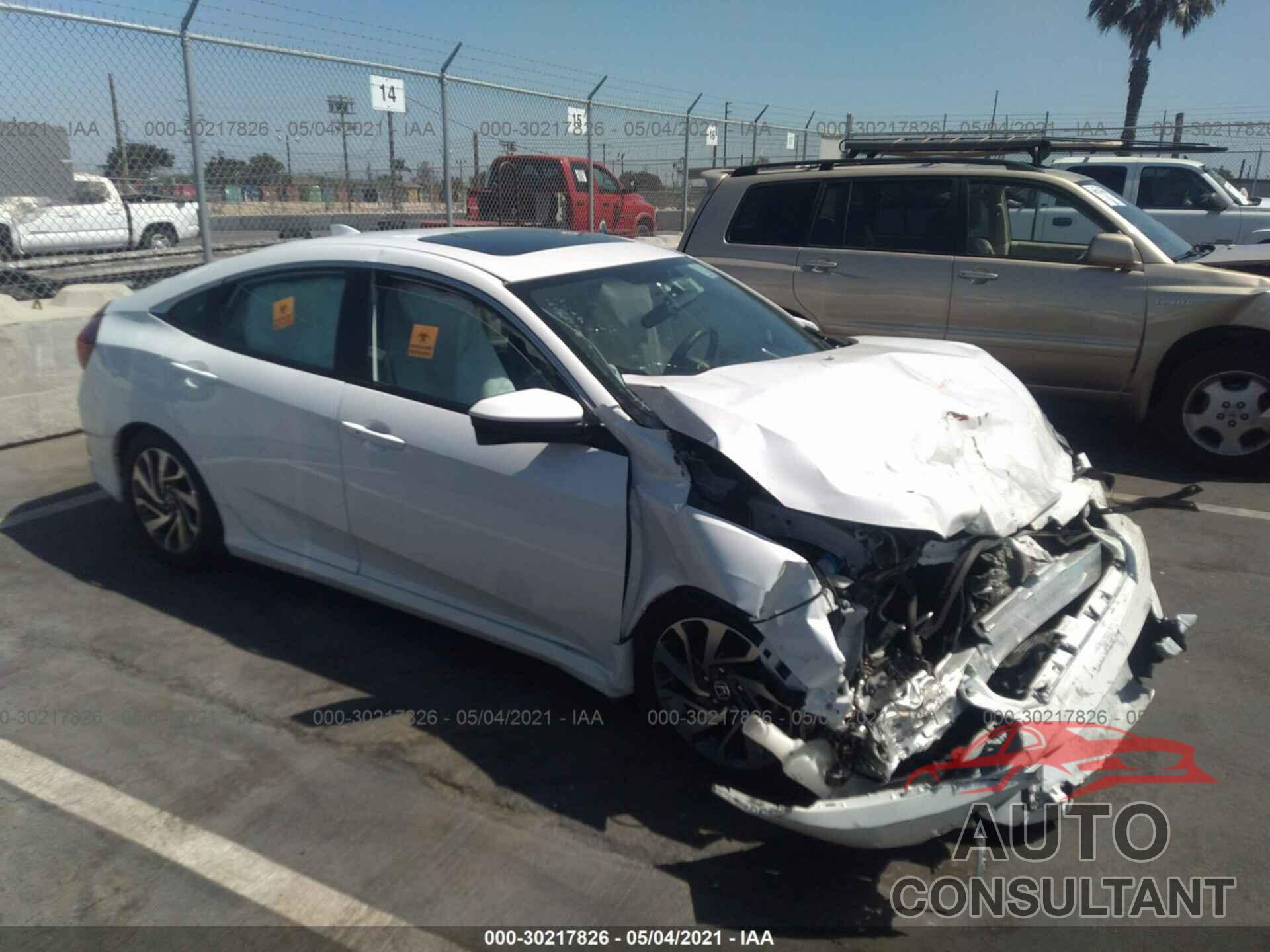 HONDA CIVIC SEDAN 2018 - 2HGFC2F72JH515565