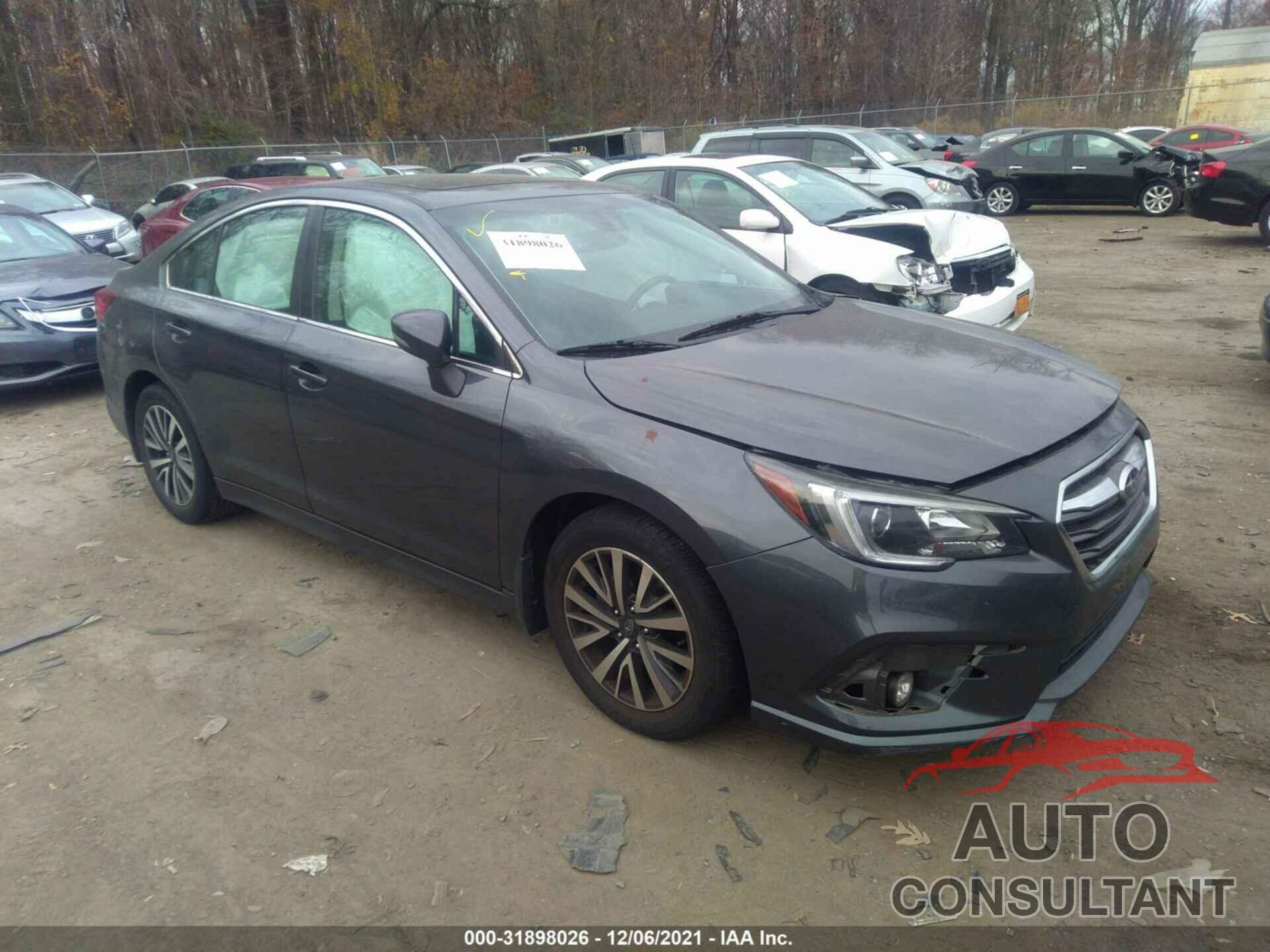 SUBARU LEGACY 2018 - 4S3BNAH67J3020853