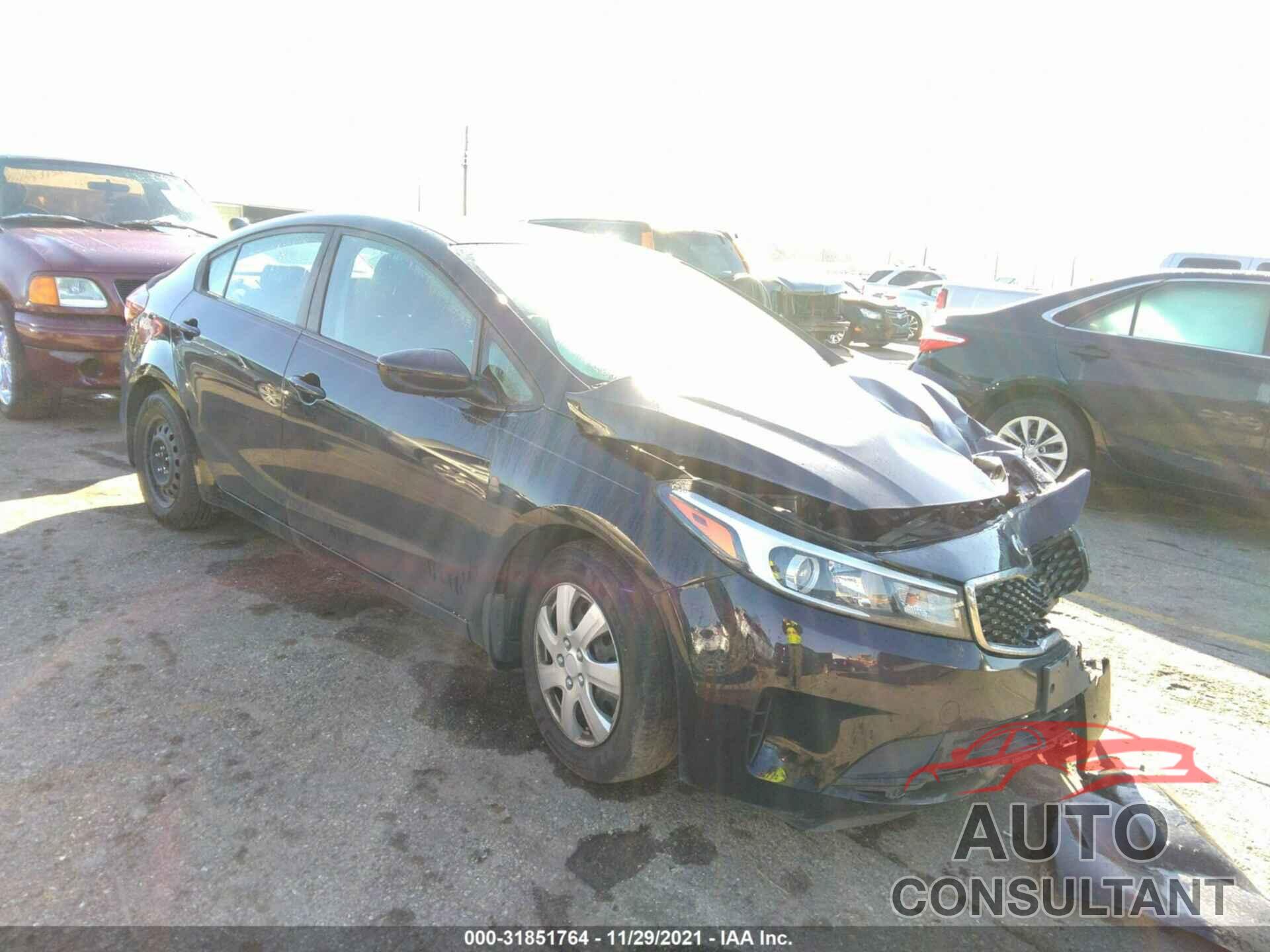 KIA FORTE 2018 - 3KPFK4A76JE231999