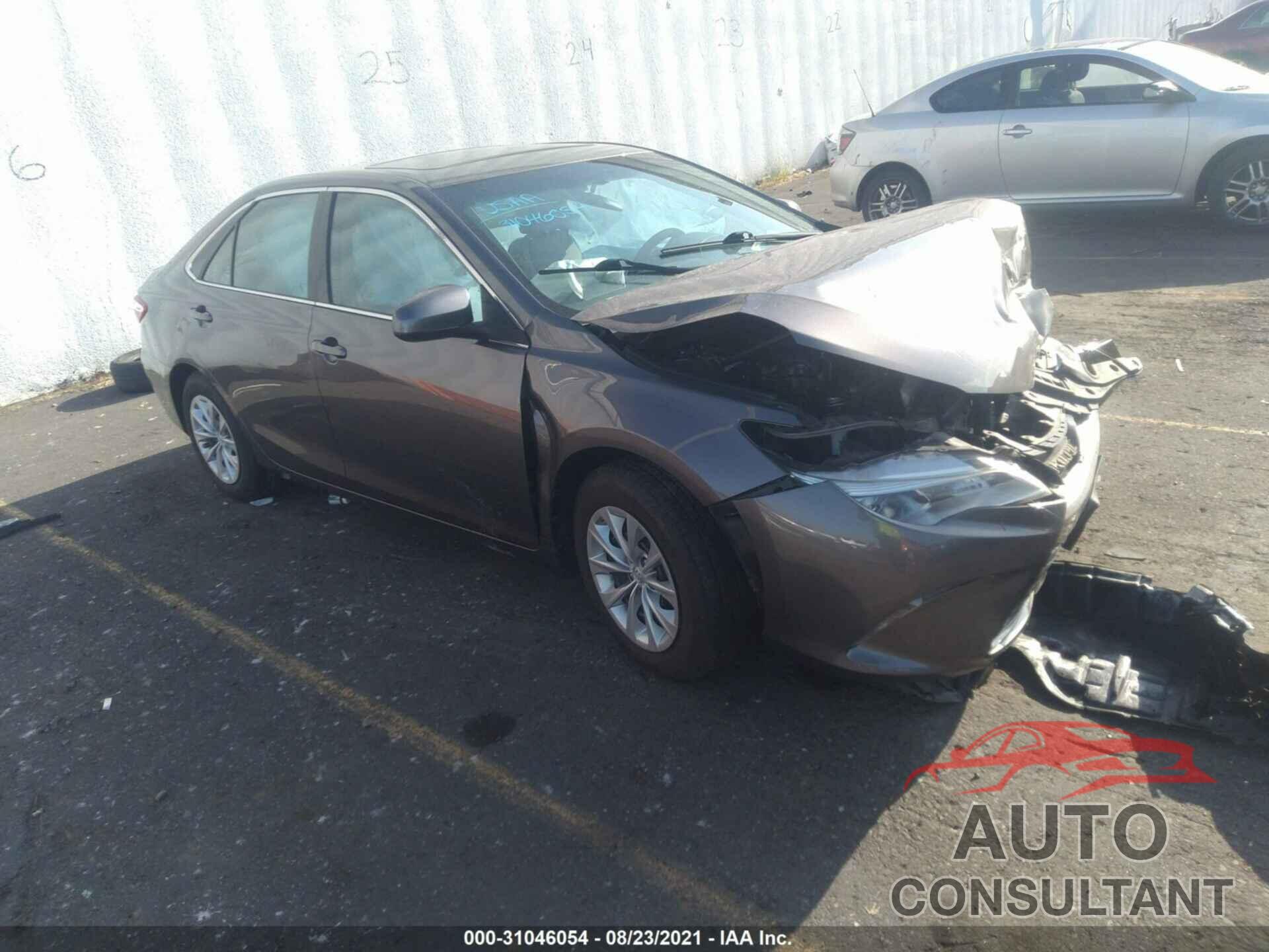TOYOTA CAMRY 2016 - 4T4BF1FK5GR536131