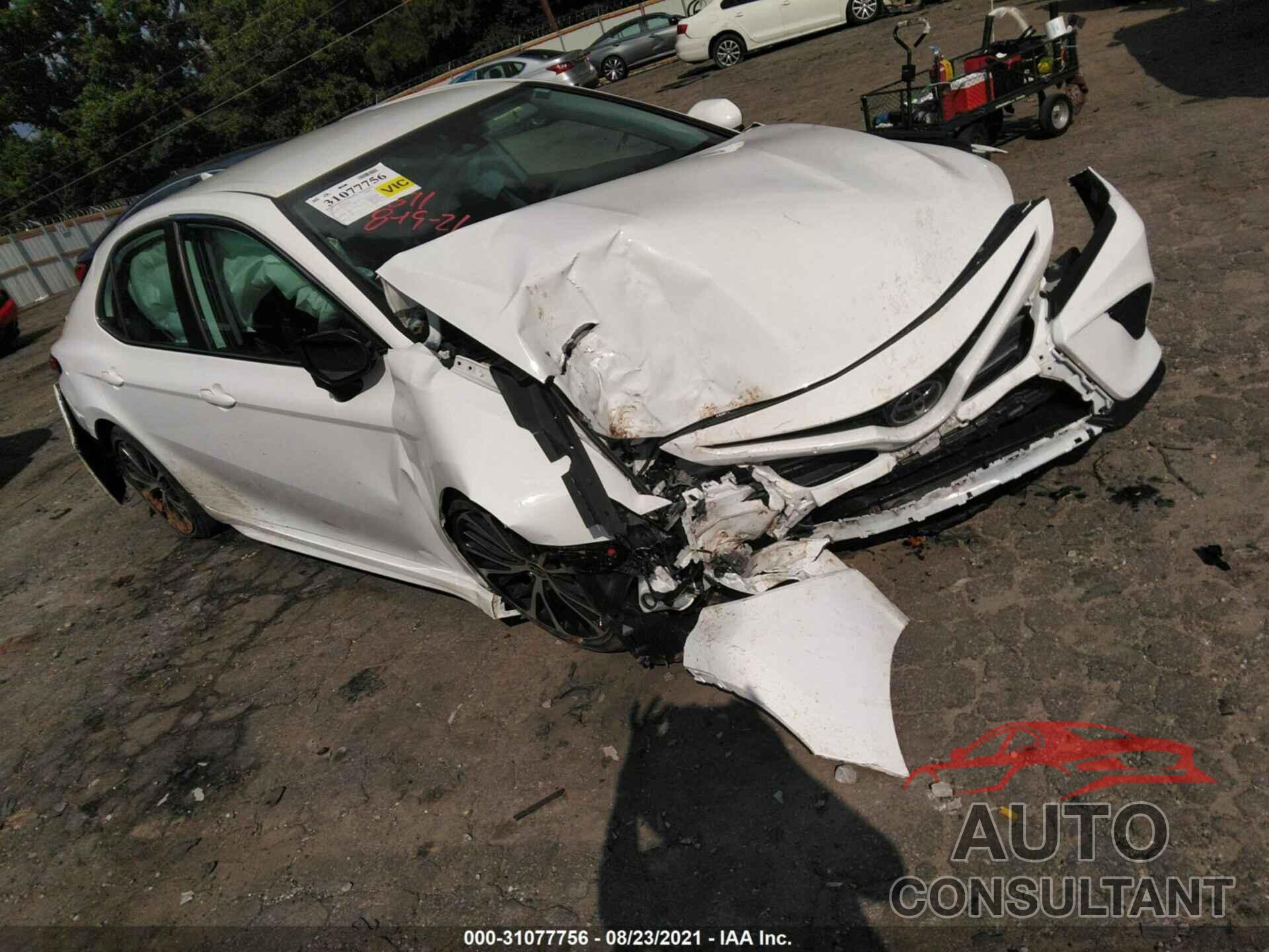 TOYOTA CAMRY 2020 - 4T1G11AK0LU360511