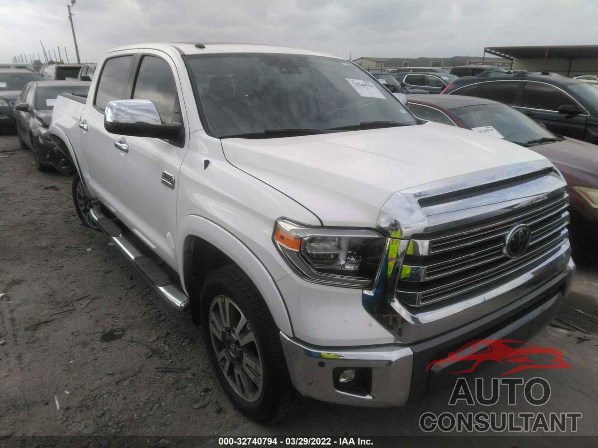 TOYOTA TUNDRA 4WD 2018 - 5TFAW5F19JX775048