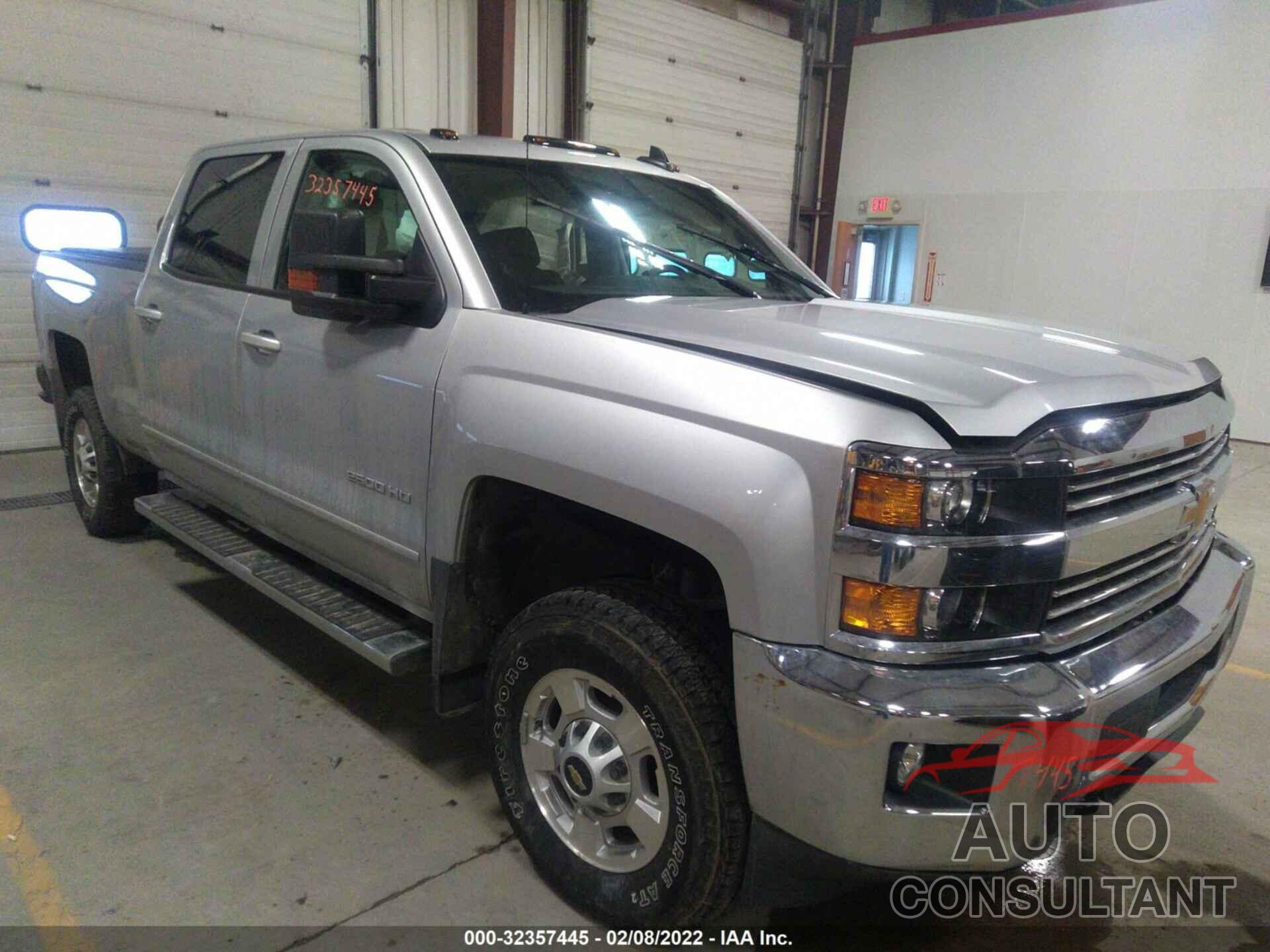 CHEVROLET SILVERADO 2500HD 2018 - 1GC1KVEG0JF116976