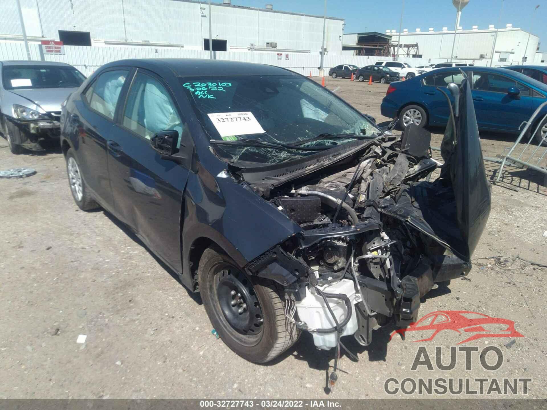 TOYOTA COROLLA 2018 - 5YFBURHE4JP795871