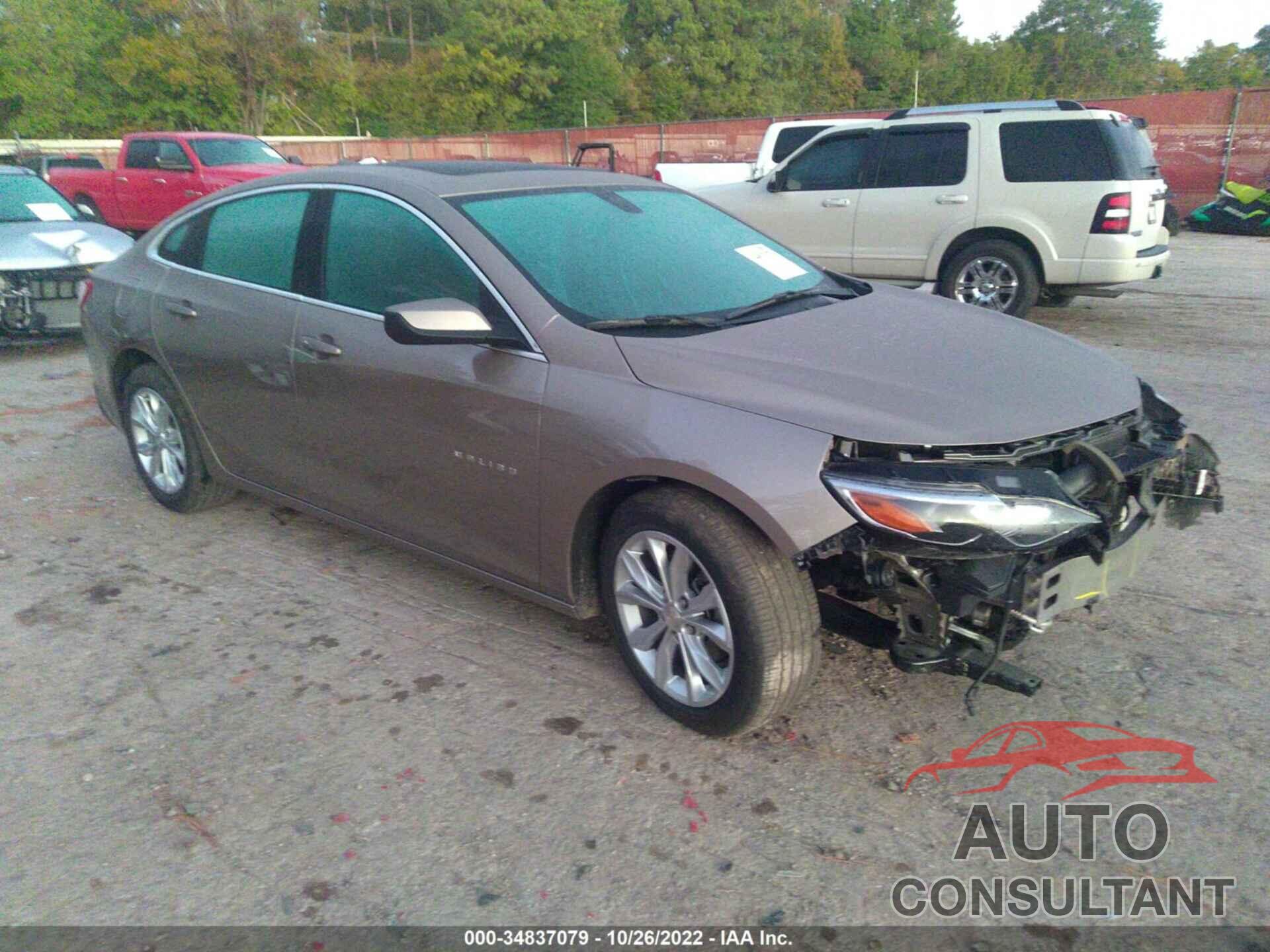 CHEVROLET MALIBU 2022 - 1G1ZD5ST8NF138141