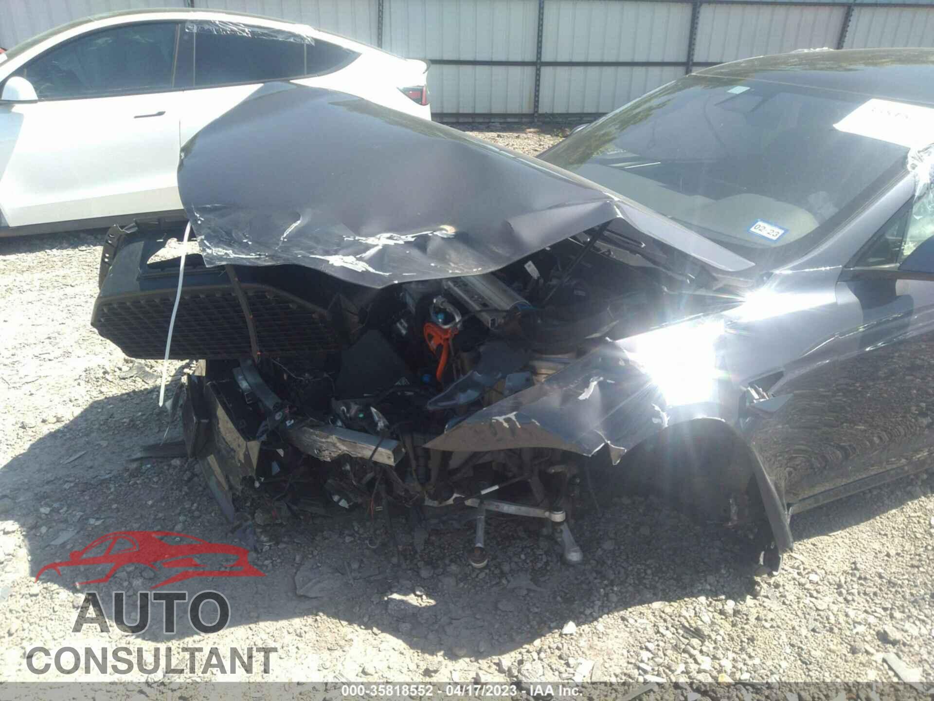 TESLA MODEL S 2021 - 5YJSA1E64MF437564