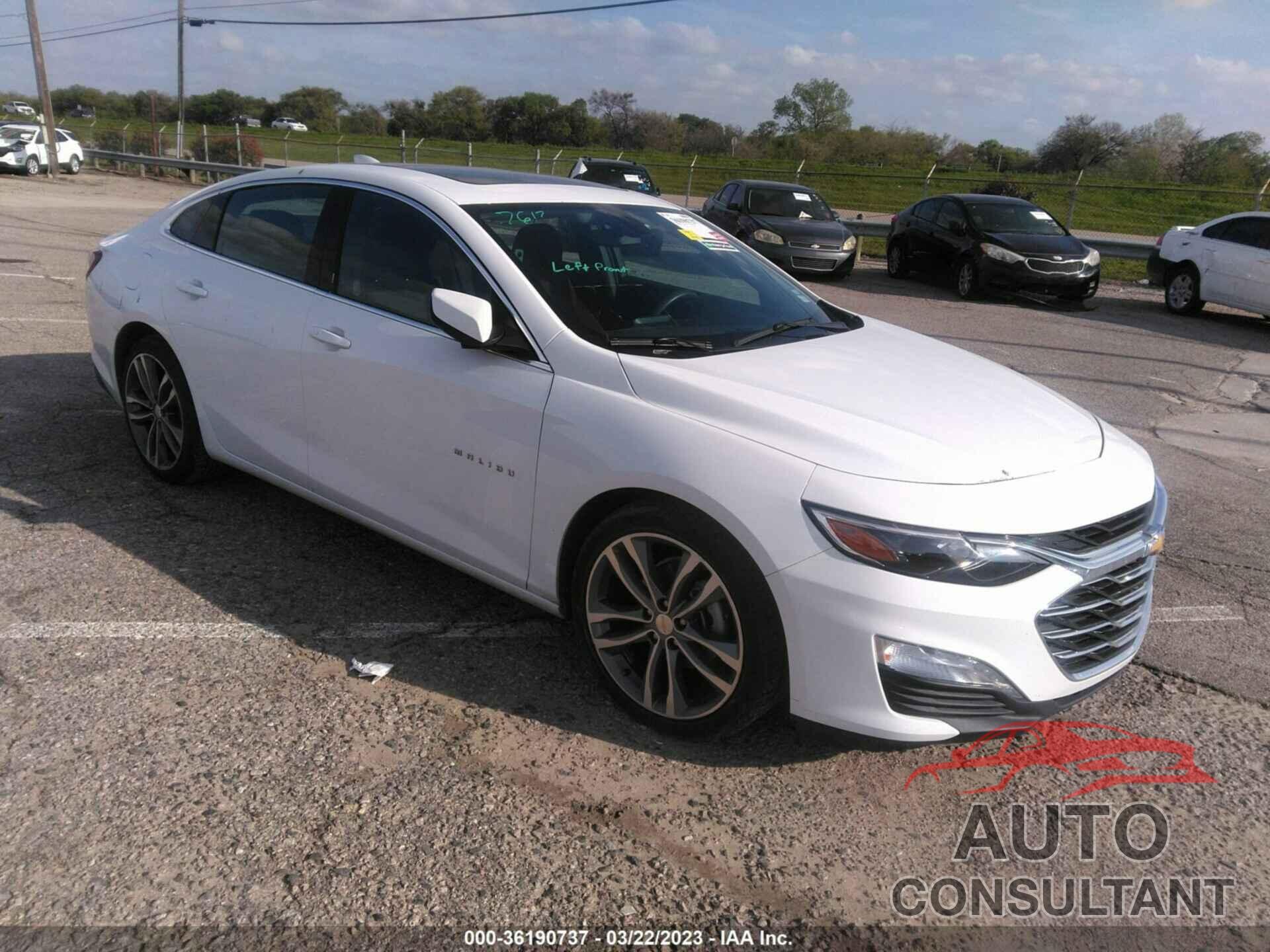 CHEVROLET MALIBU 2021 - 1G1ZD5ST9MF036913
