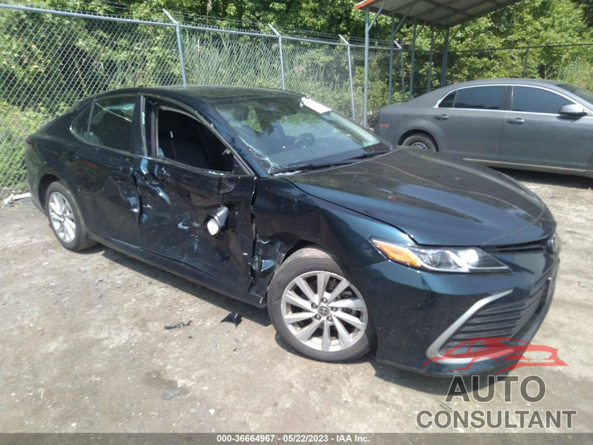 TOYOTA CAMRY 2021 - 4T1C11AKXMU512486