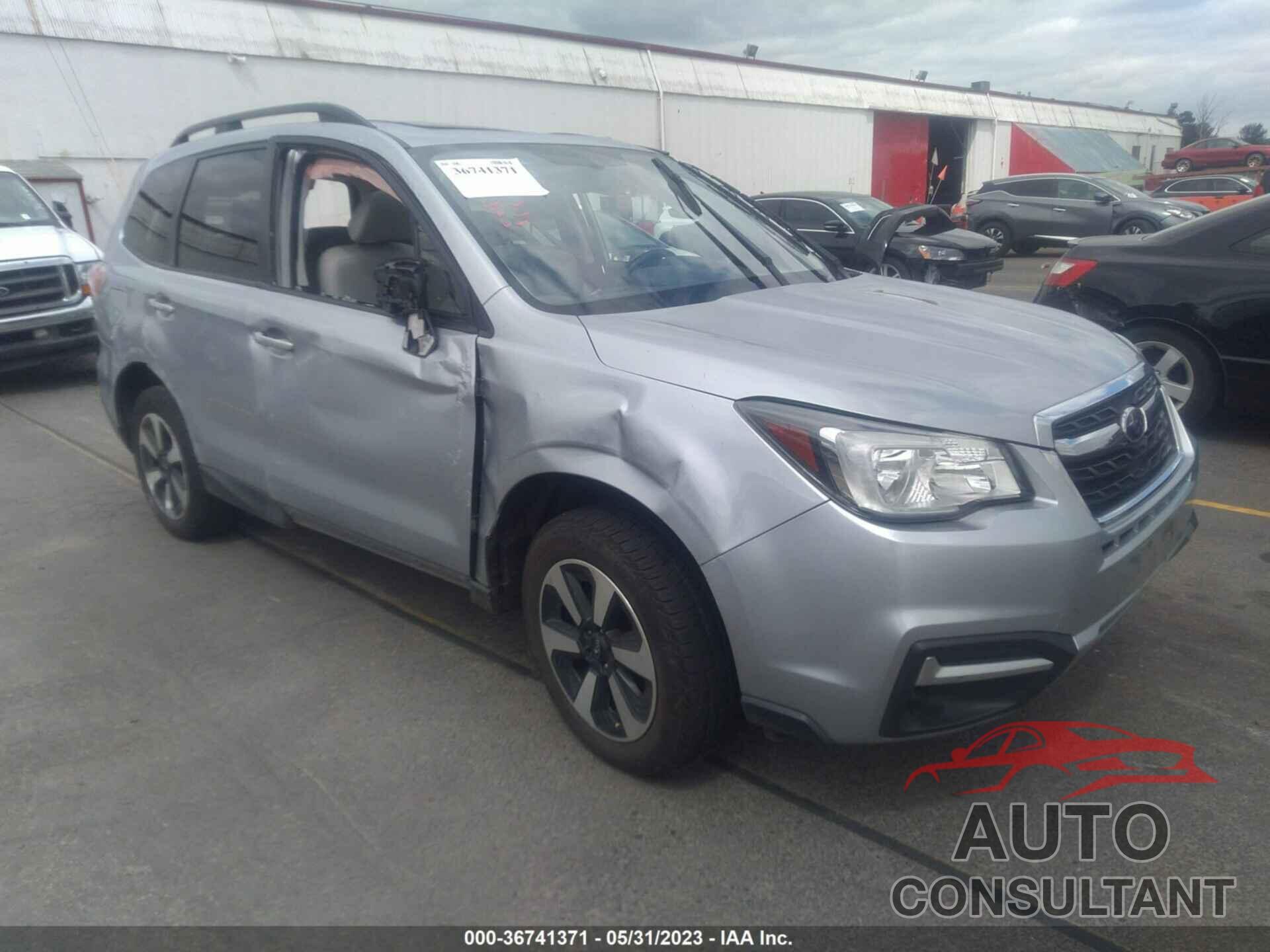 SUBARU FORESTER 2017 - JF2SJAEC7HH526123