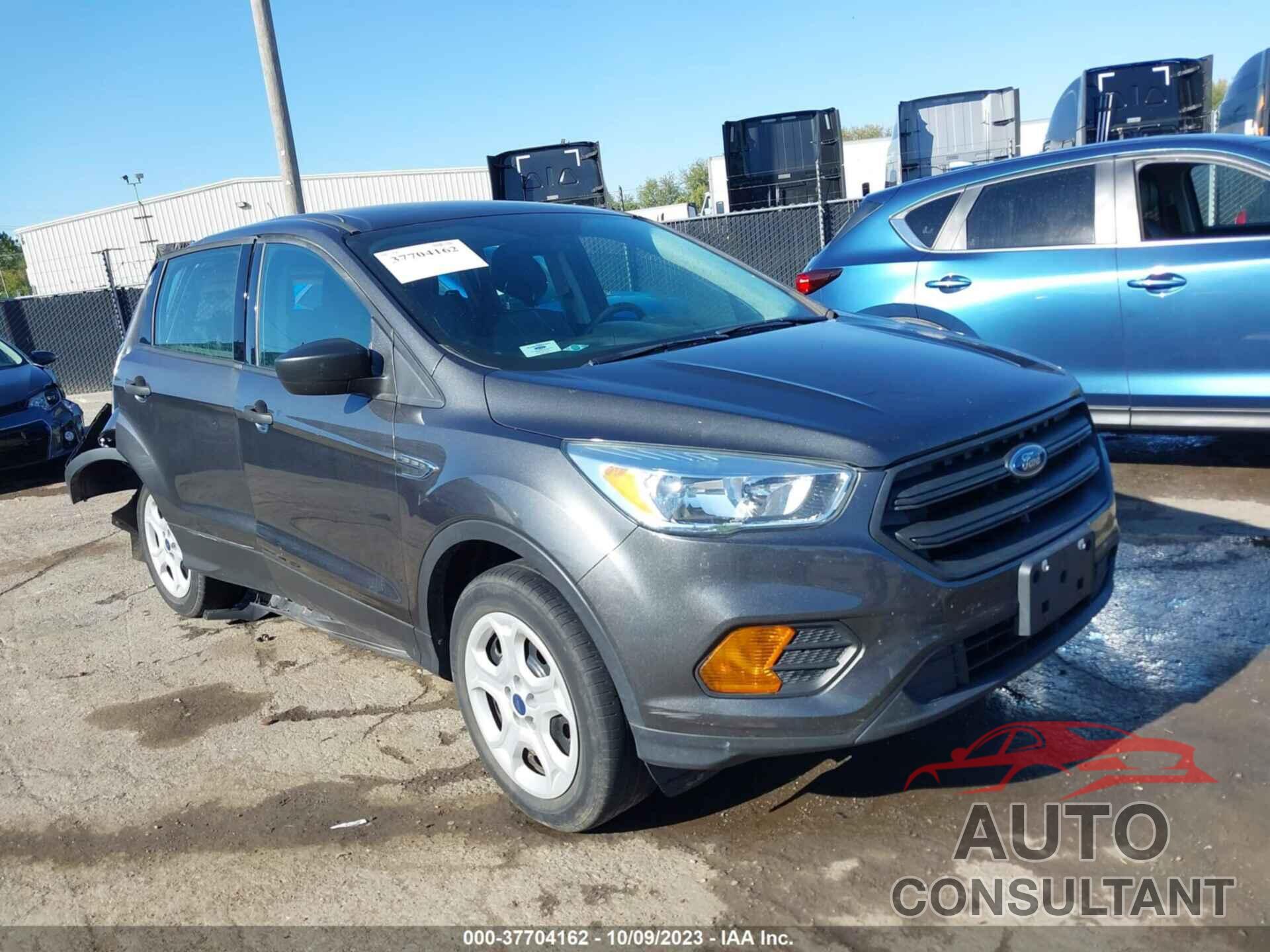 FORD ESCAPE 2017 - 1FMCU0F7XHUC25323