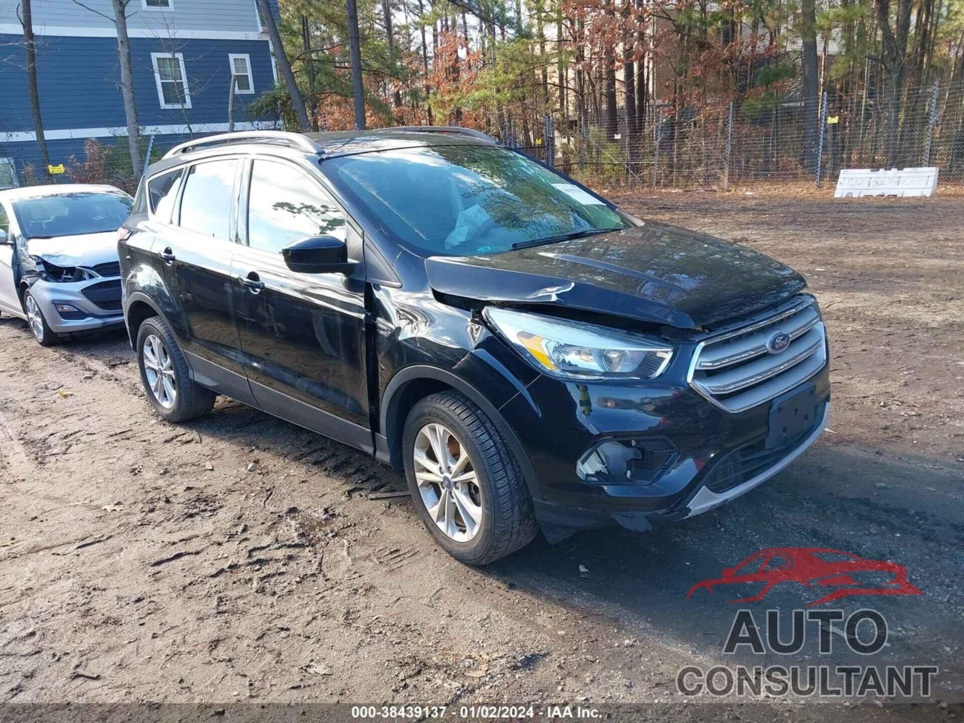 FORD ESCAPE 2018 - 1FMCU9GD0JUB33314