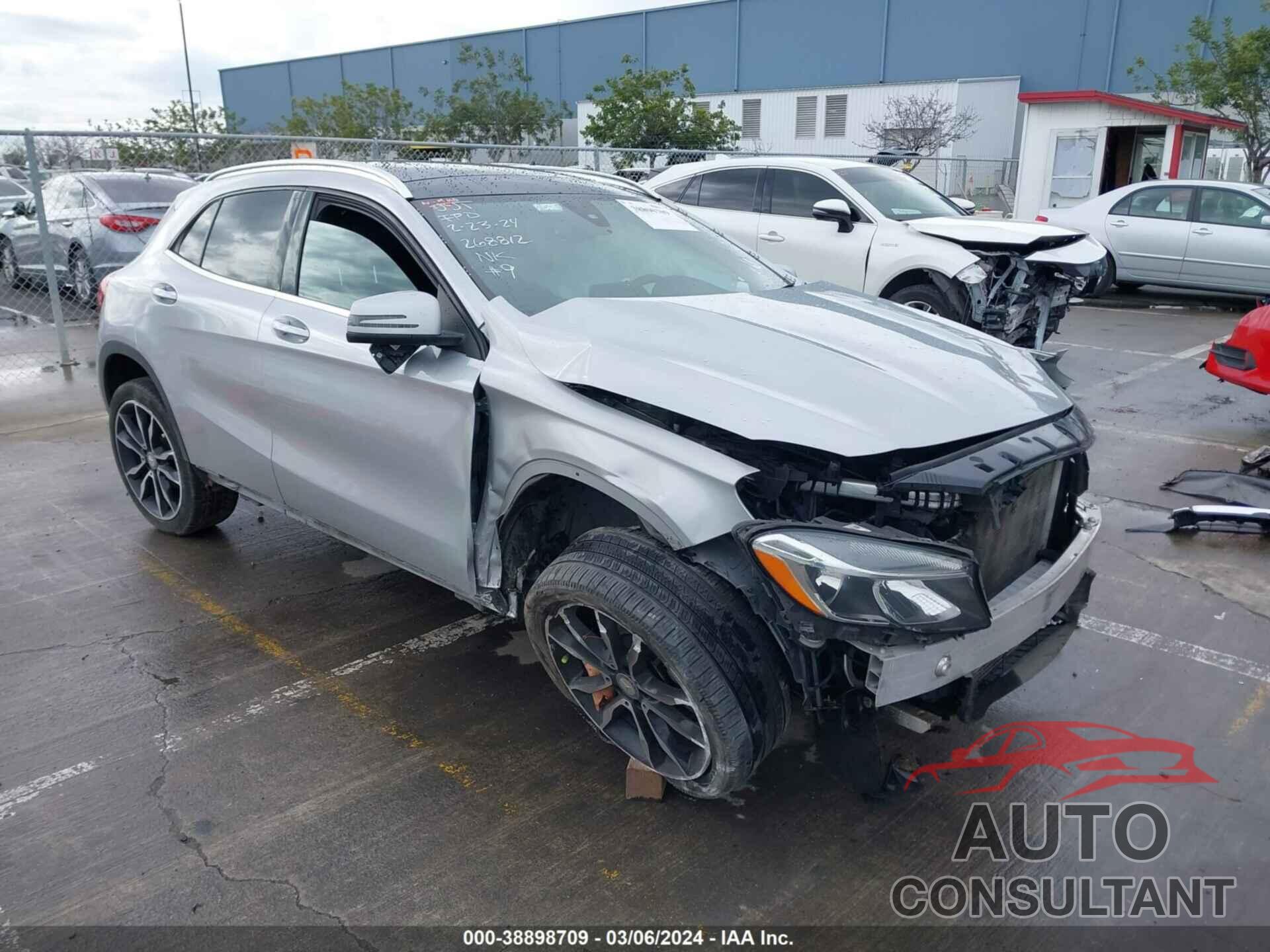 MERCEDES-BENZ GLA 250 2017 - WDCTG4GBXHJ295387