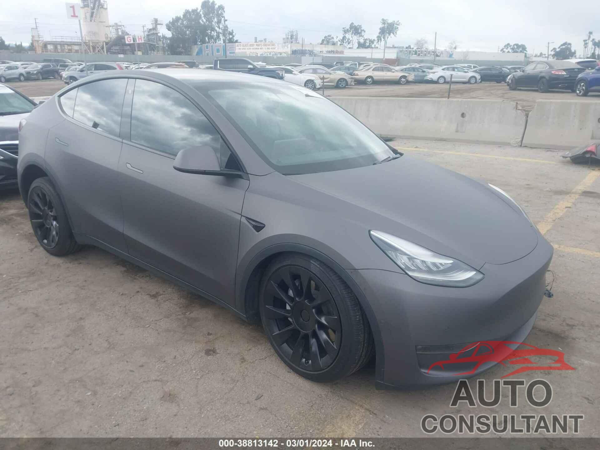 TESLA MODEL Y 2020 - 5YJYGDEE2LF022906