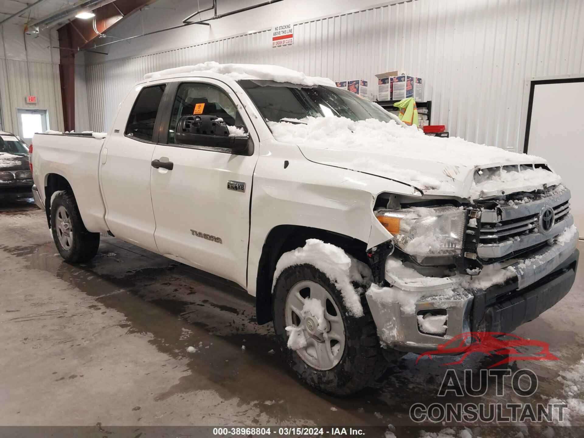 TOYOTA TUNDRA 2017 - 5TFUW5F14HX602478