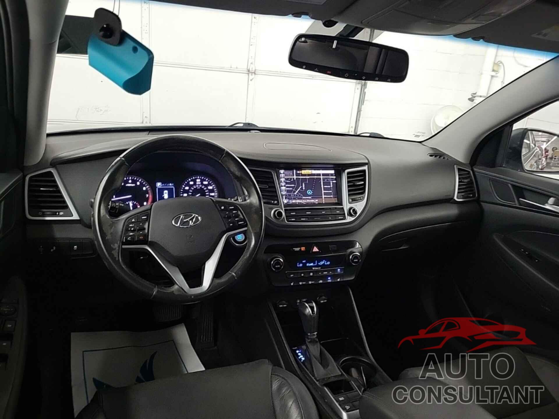 HYUNDAI TUCSON 2018 - KM8J33A44JU628177