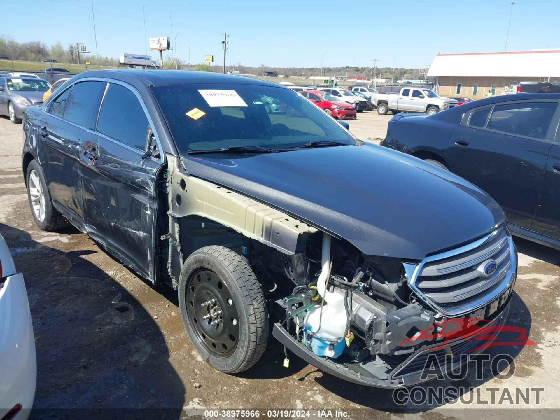 FORD TAURUS 2017 - 1FAHP2E88HG132330