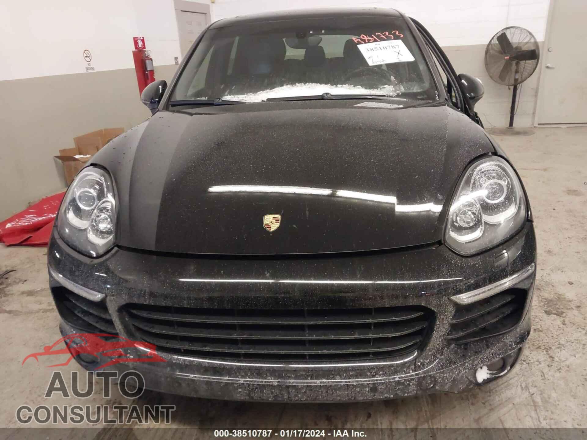 PORSCHE CAYENNE 2017 - WP1AA2A25HKA84733