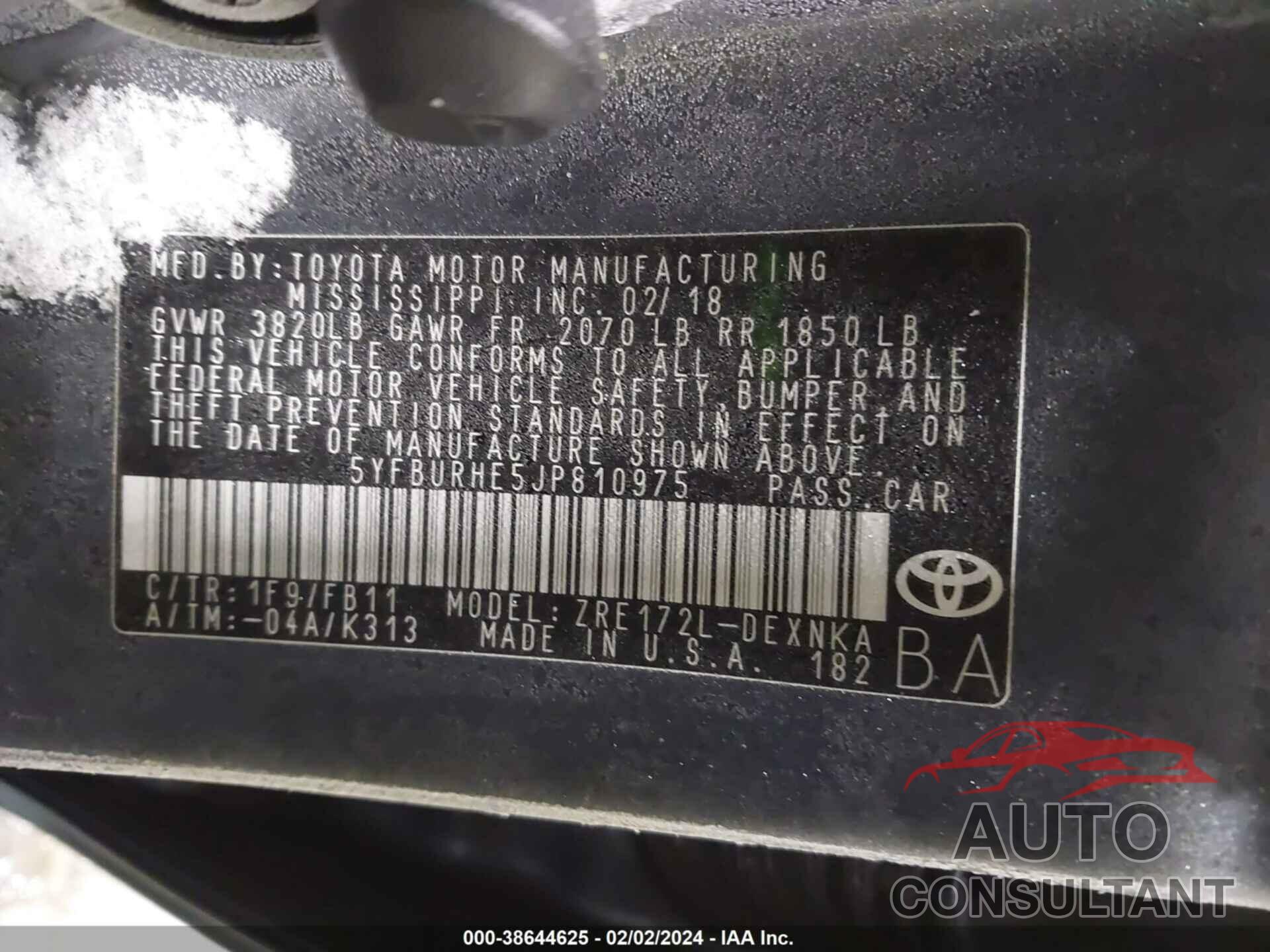 TOYOTA COROLLA 2018 - 5YFBURHE5JP810975