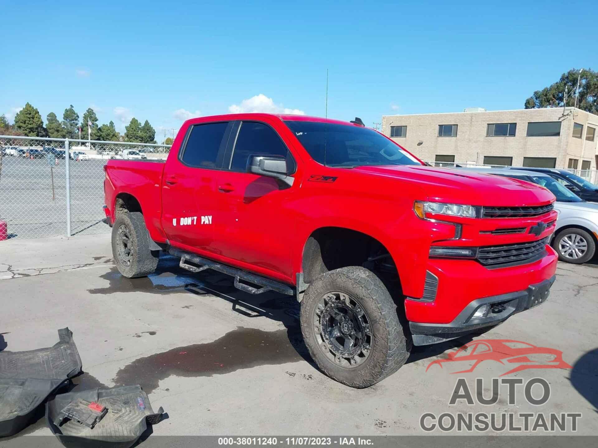 CHEVROLET SILVERADO 1500 2021 - 3GCUYEEL2MG303826