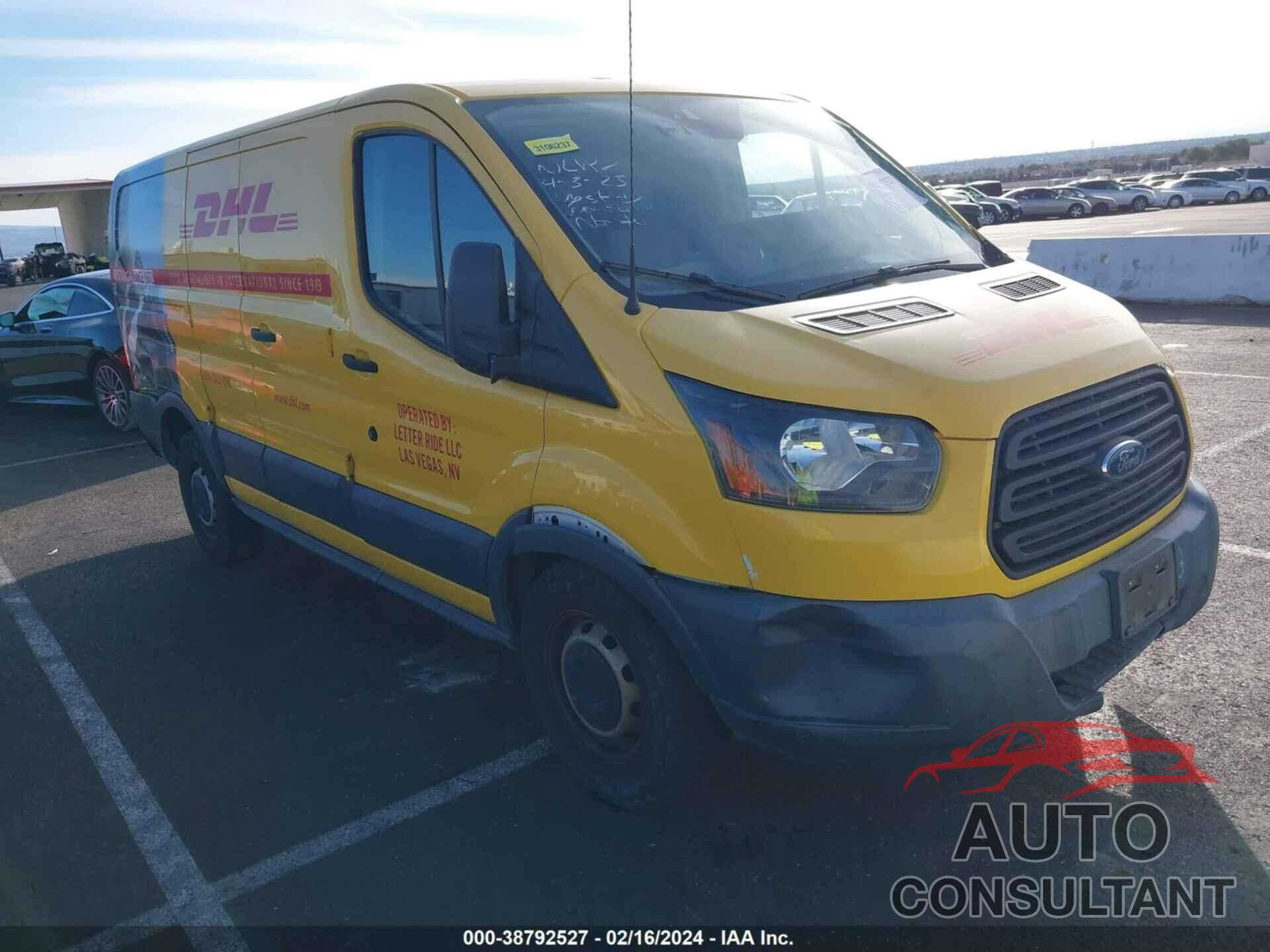 FORD TRANSIT-150 2017 - 1FTYE1ZM9HKA56597