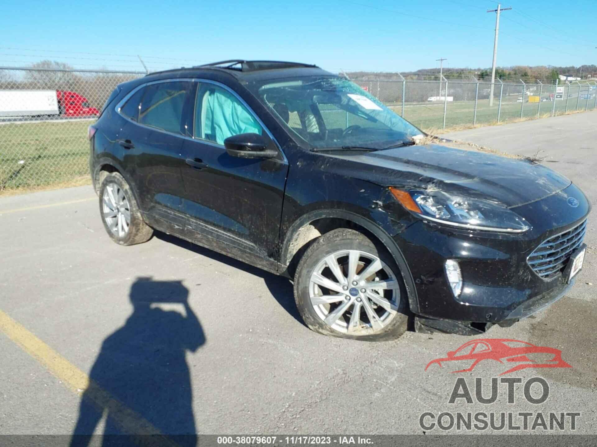 FORD ESCAPE 2021 - 1FMCU9J97MUB11514