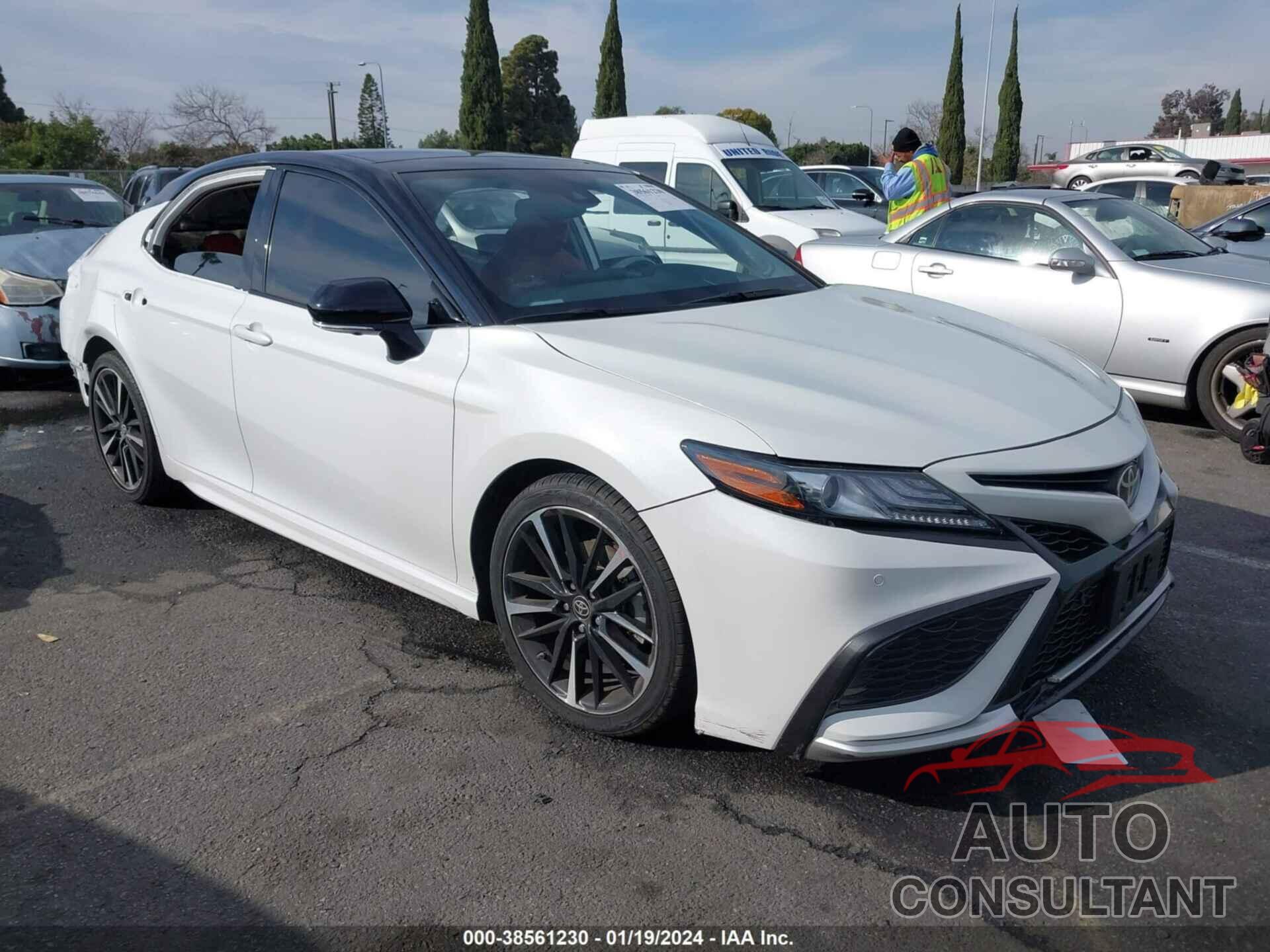 TOYOTA CAMRY 2021 - 4T1KZ1AK0MU057054