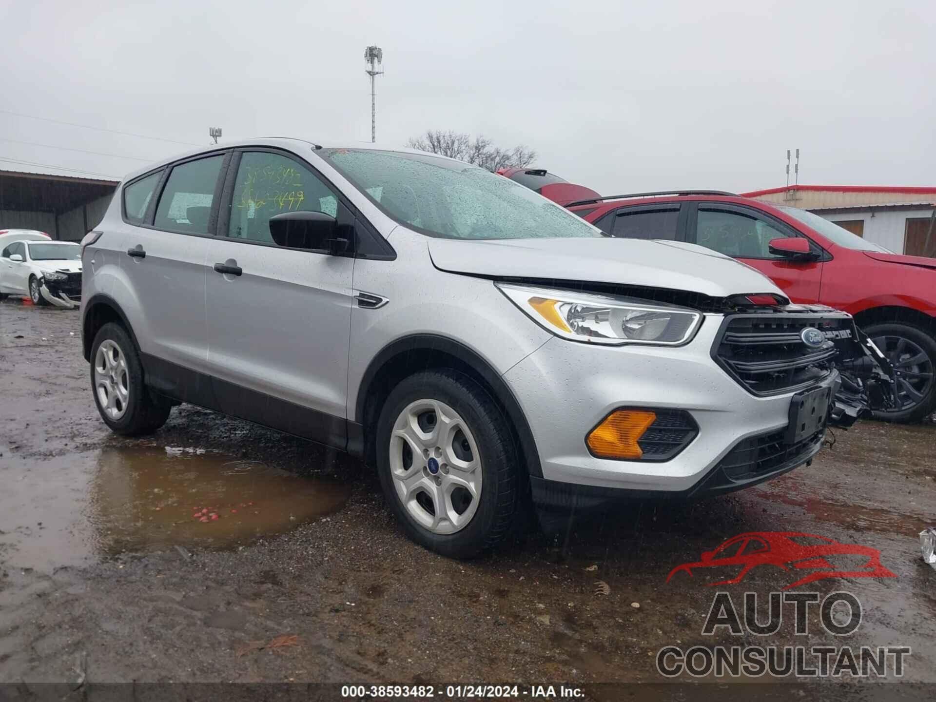 FORD ESCAPE 2017 - 1FMCU0F70HUB20189