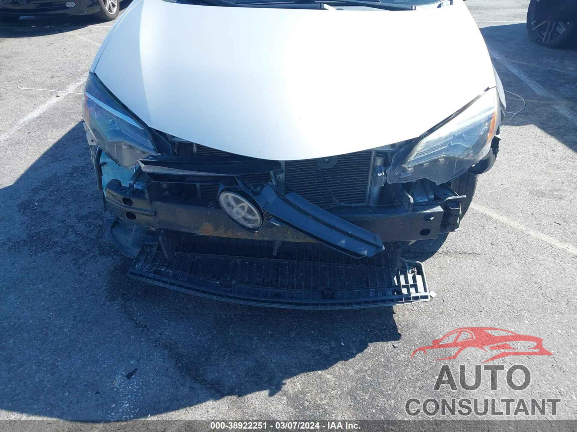 TOYOTA COROLLA 2018 - 2T1BURHE0JC086306