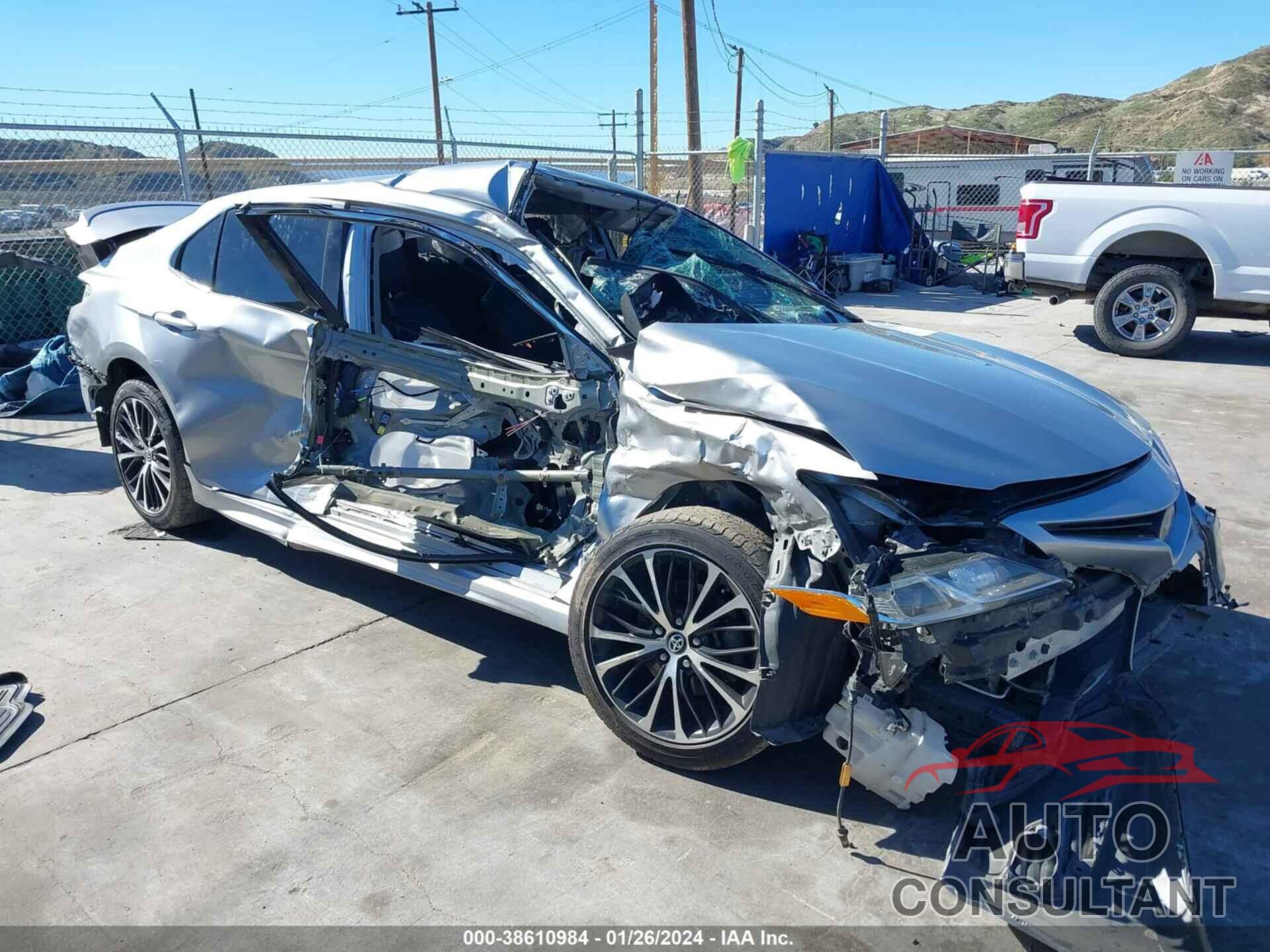 TOYOTA CAMRY 2019 - 4T1B11HK6KU700548