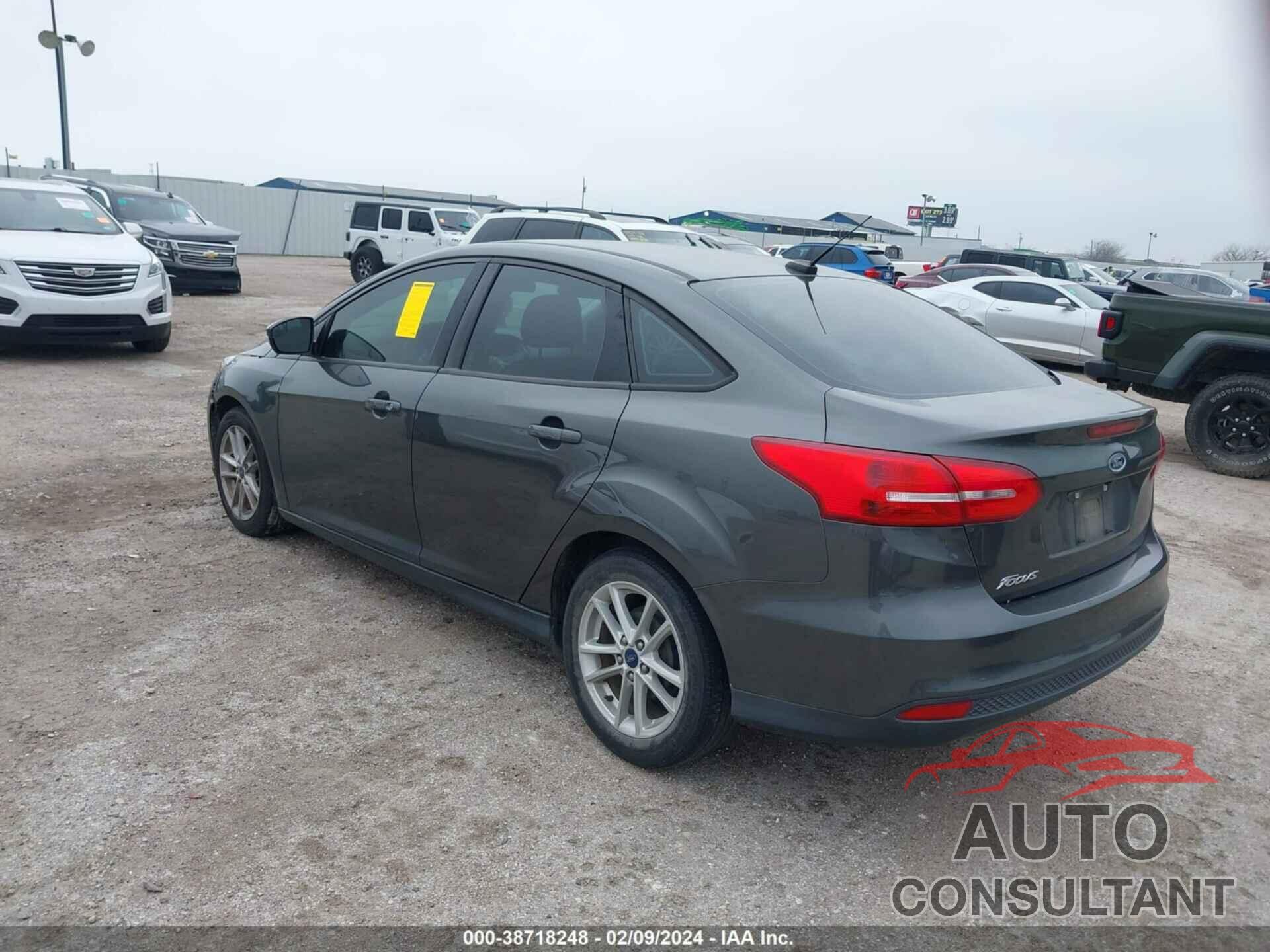 FORD FOCUS 2017 - 1FADP3F26HL235512