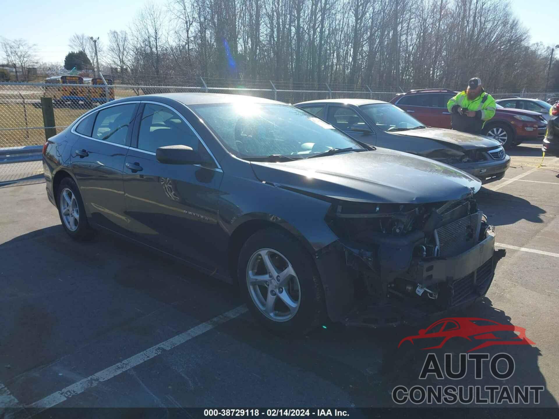 CHEVROLET MALIBU 2017 - 1G1ZB5ST5HF272177