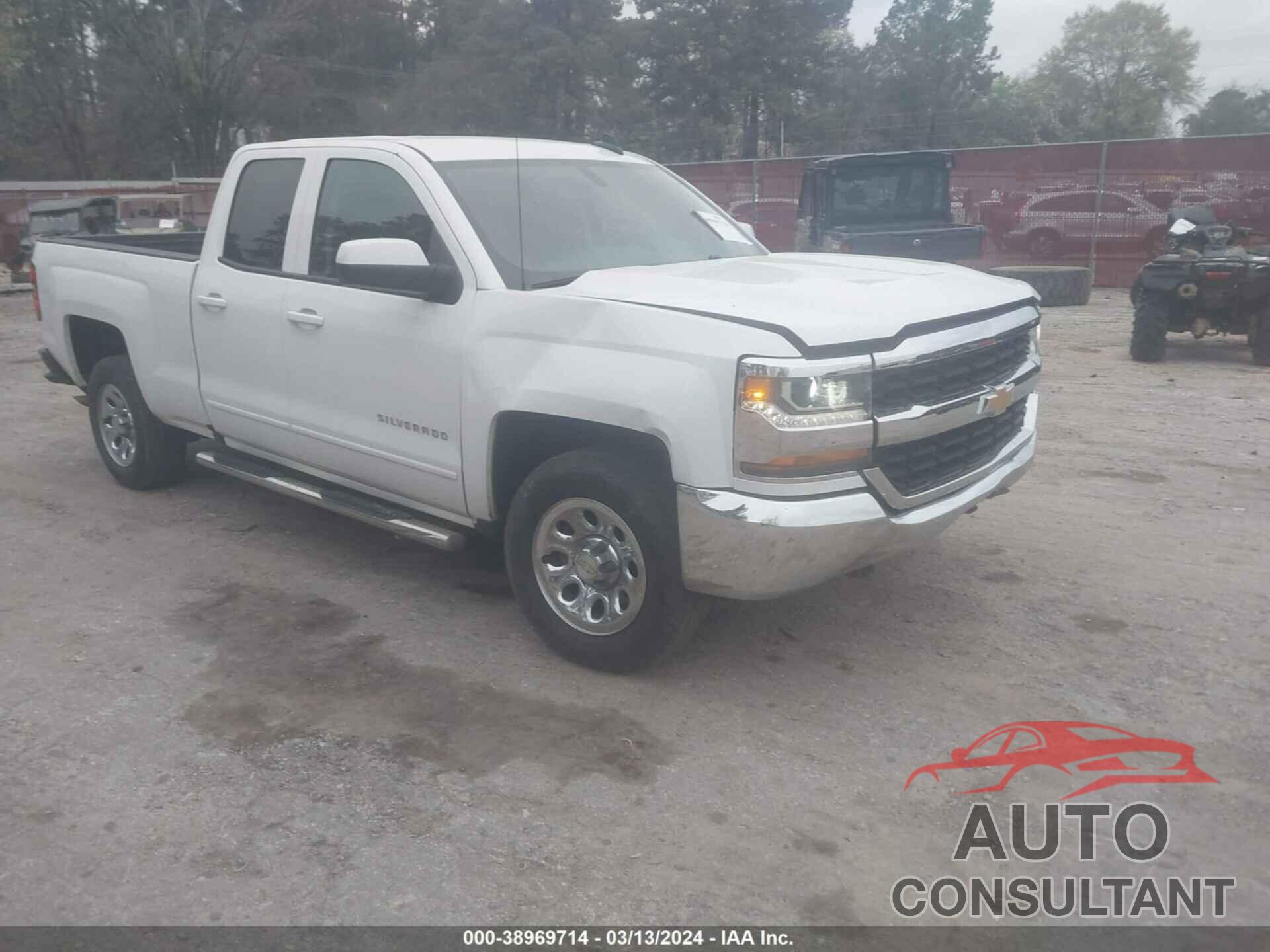 CHEVROLET SILVERADO 1500 2018 - 1GCRCREC7JZ123541
