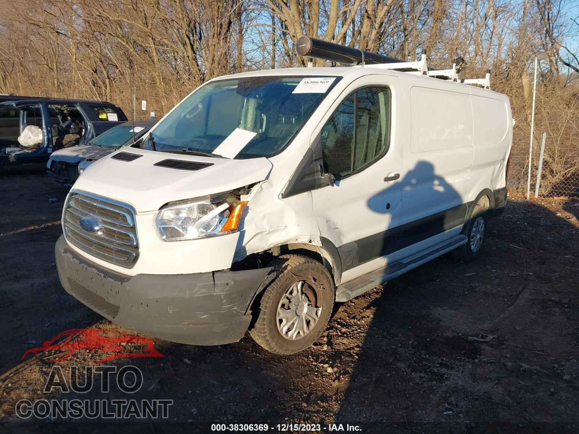 FORD TRANSIT-250 2017 - 1FTYR1ZM2HKB10357