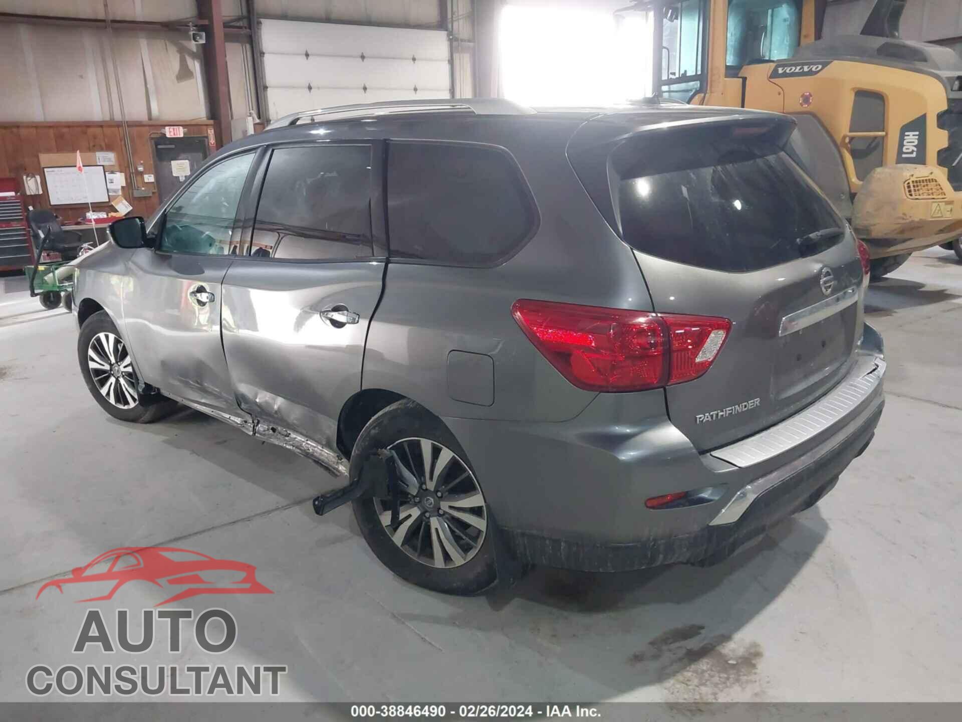 NISSAN PATHFINDER 2017 - 5N1DR2MM7HC672711