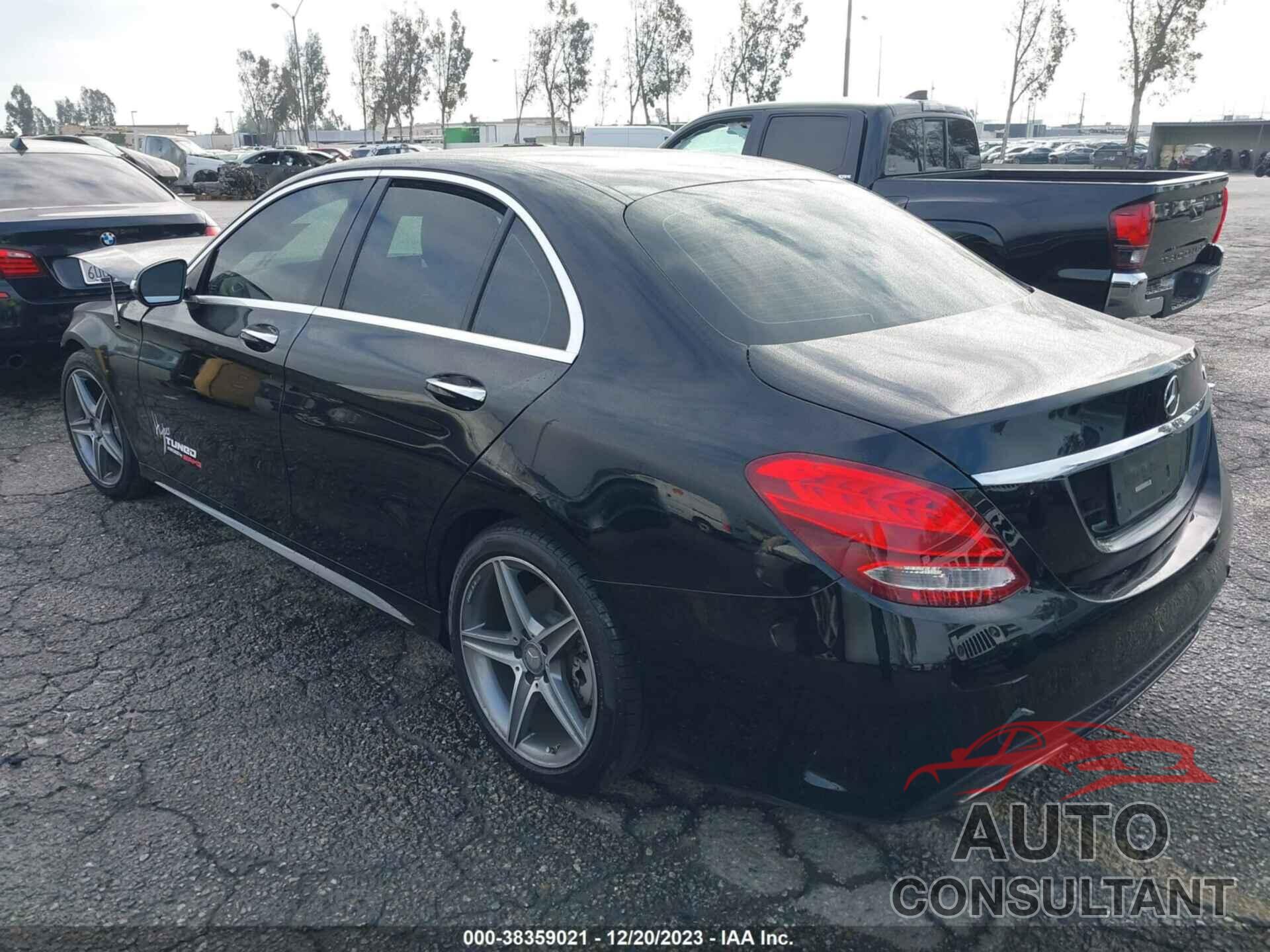 MERCEDES-BENZ C 300 2016 - 55SWF4JB3GU123303