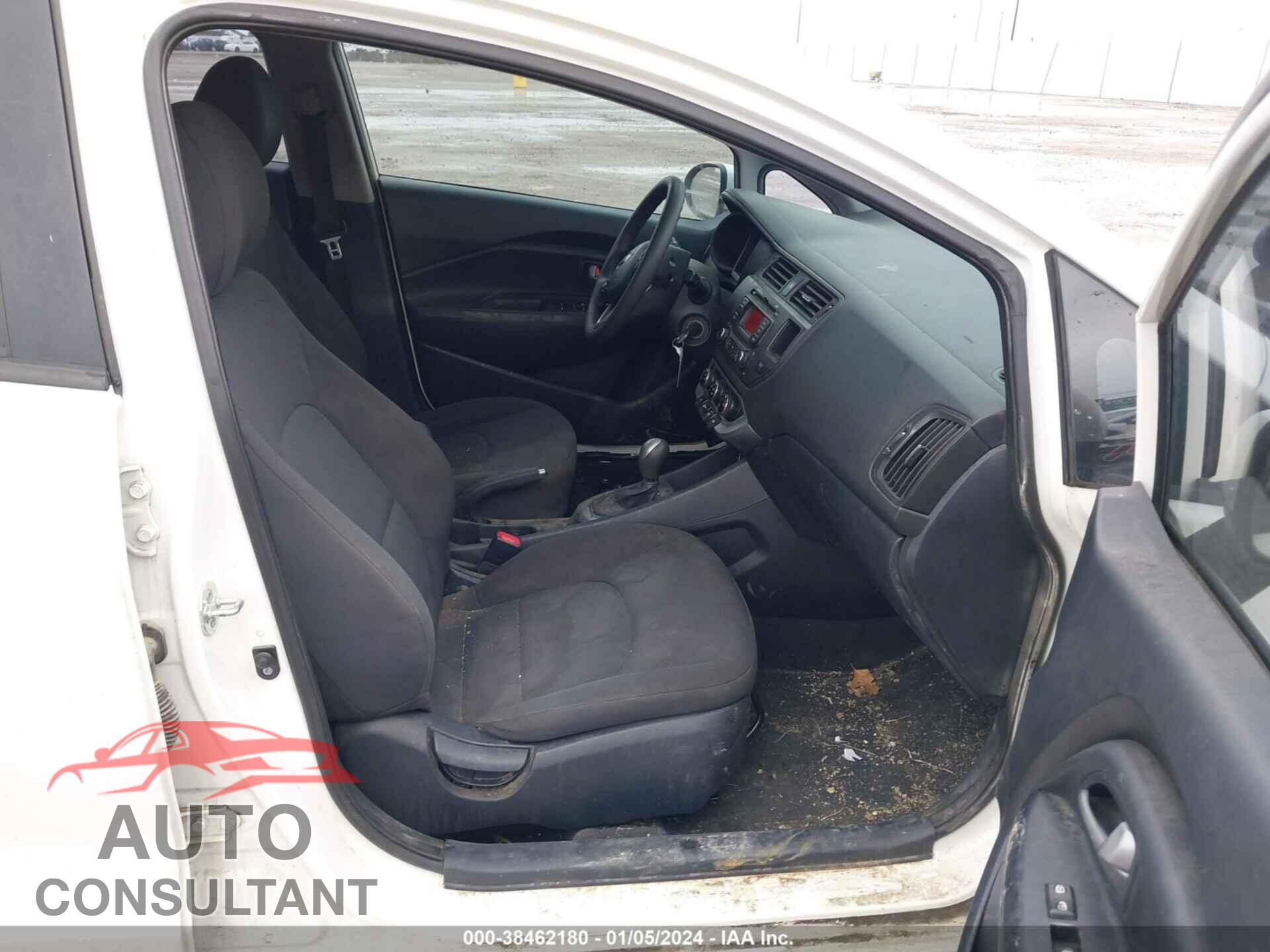 KIA RIO 2015 - KNADN4A38F6445933