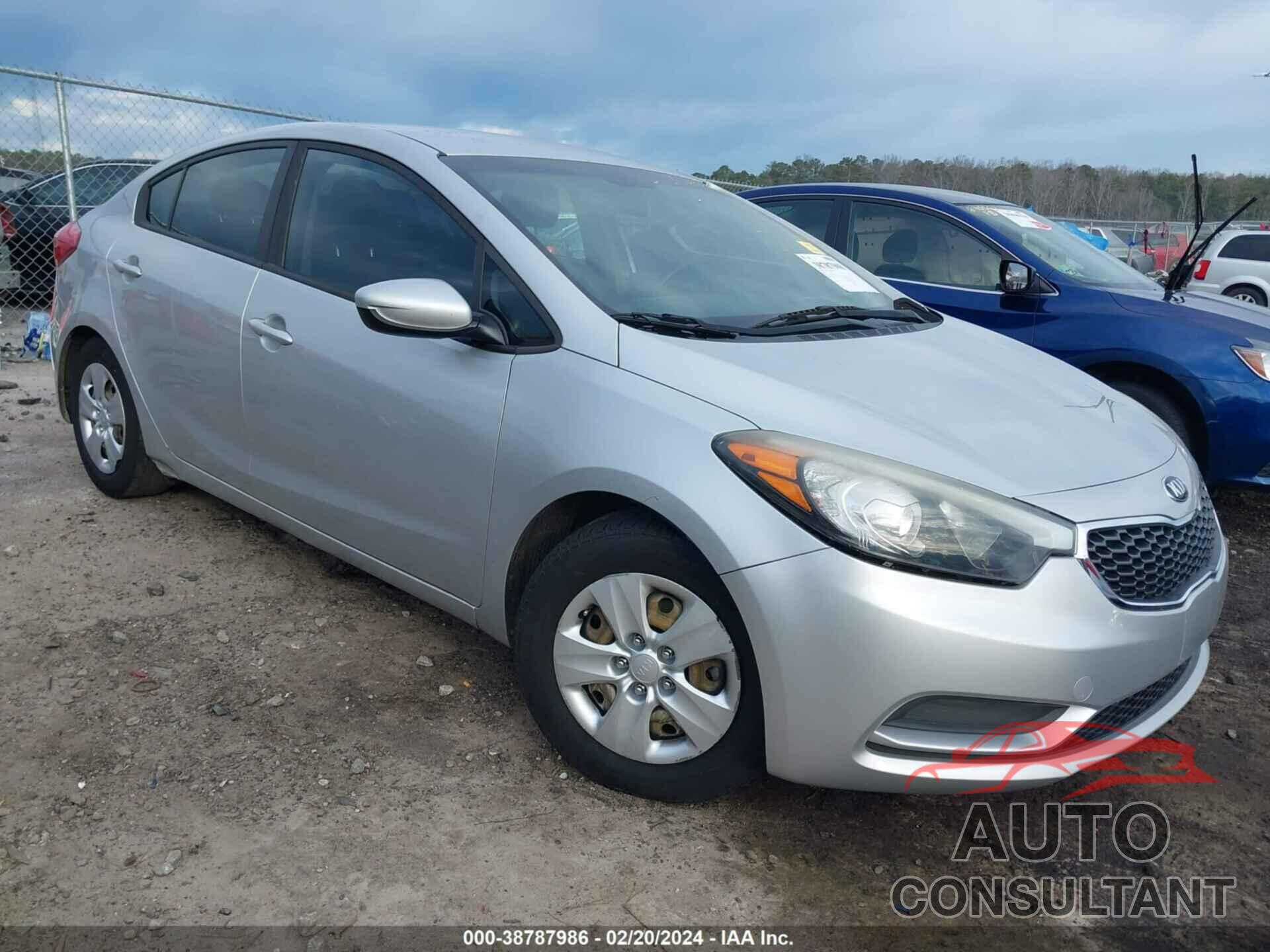 KIA FORTE 2016 - KNAFK4A66G5588124