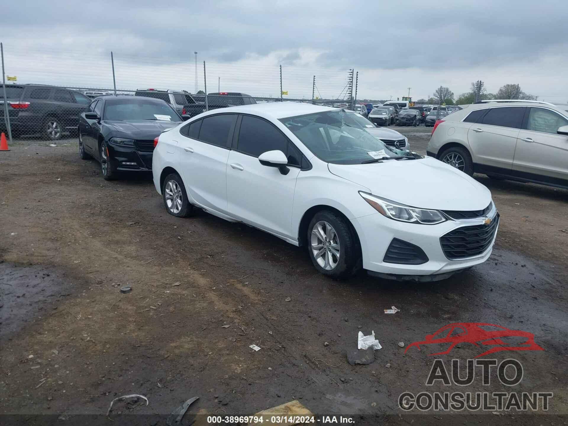 CHEVROLET CRUZE 2019 - 1G1BC5SM2K7104554