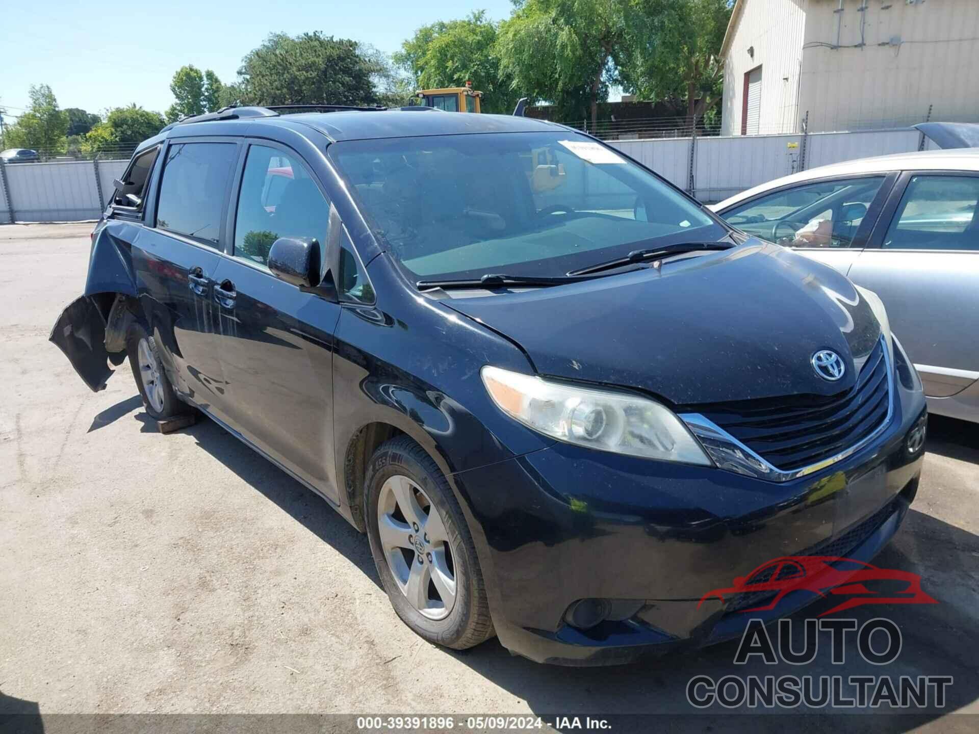 TOYOTA SIENNA 2016 - 5TDKK3DC9GS746401