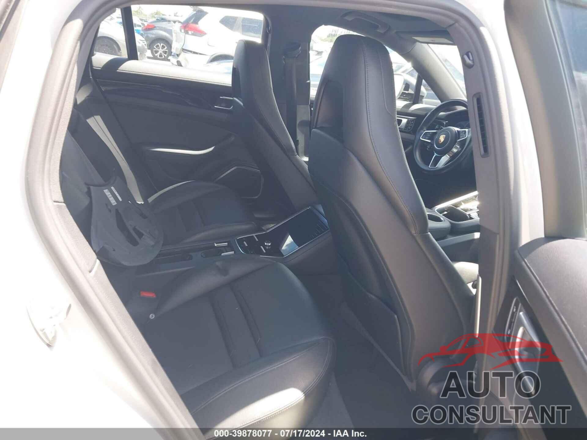 PORSCHE PANAMERA 2018 - WP0AA2A78JL104129