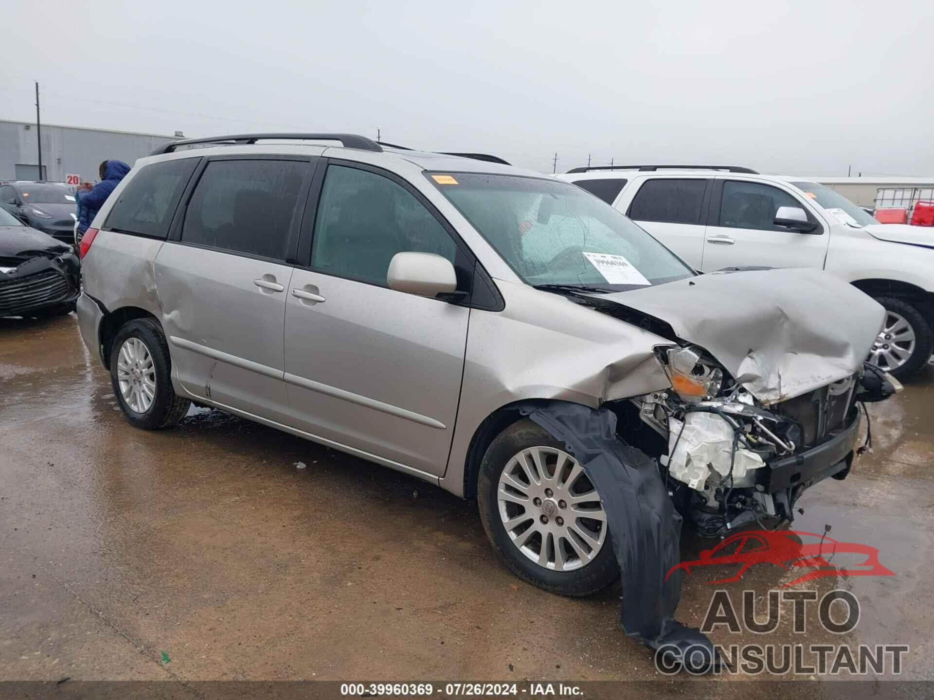 TOYOTA SIENNA 2010 - 5TDYK4CC8AS300118