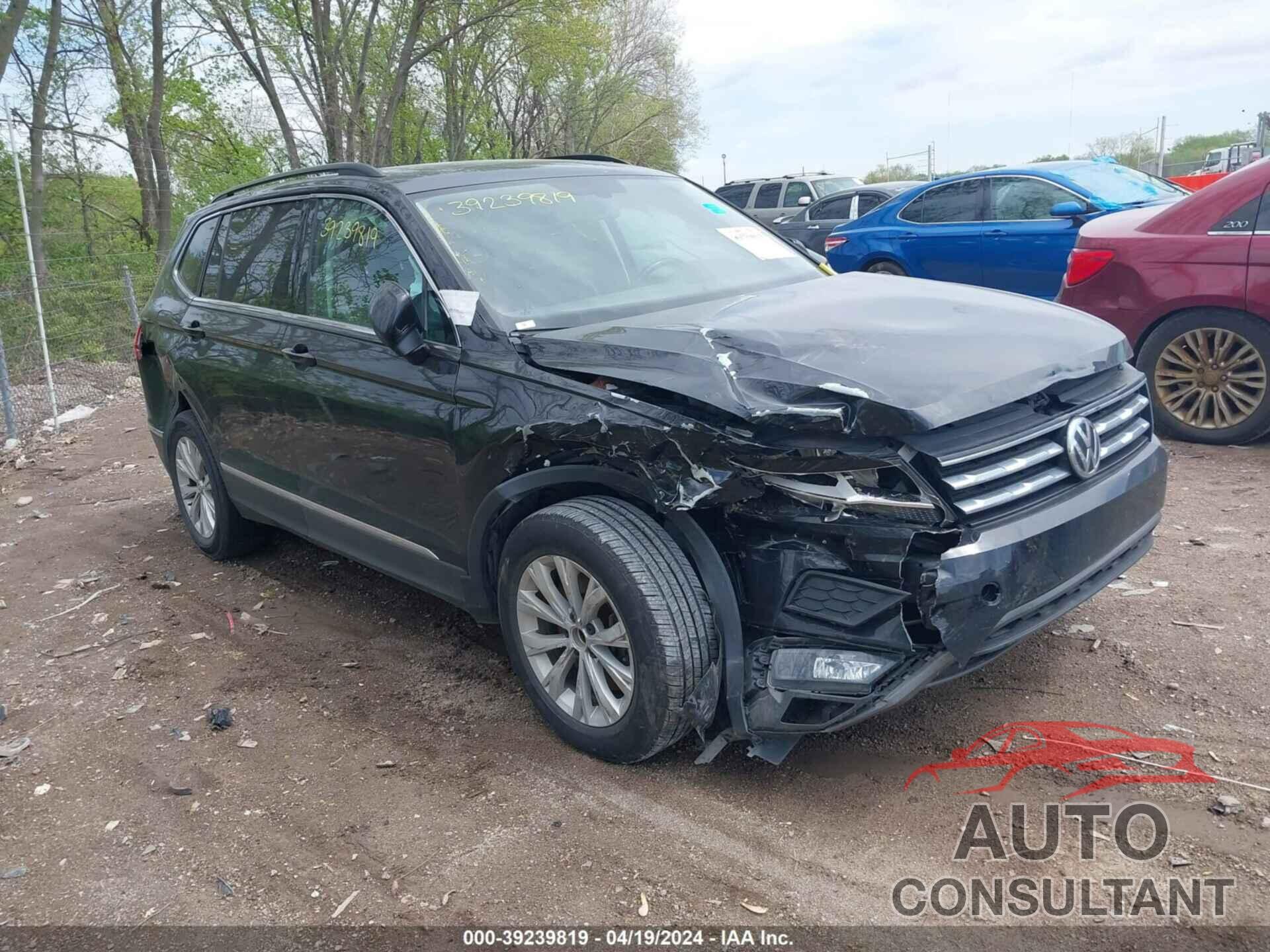 VOLKSWAGEN TIGUAN 2018 - 3VV3B7AX9JM011817