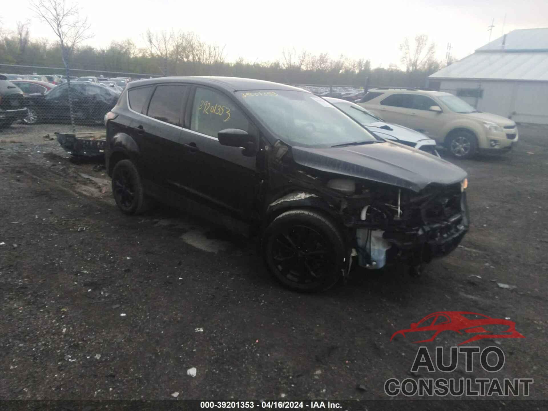 FORD ESCAPE 2017 - 1FMCU9GD7HUB78874