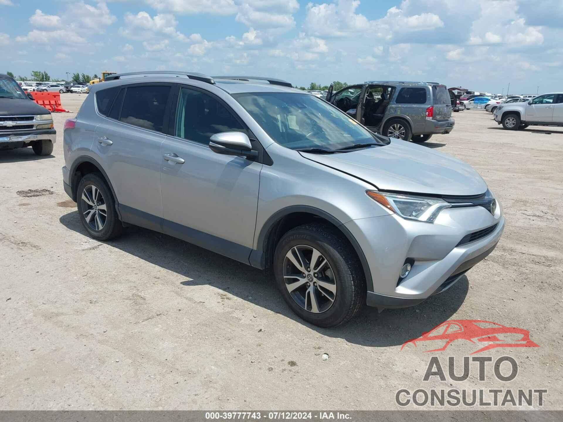 TOYOTA RAV4 2018 - 2T3WFREV9JW512743