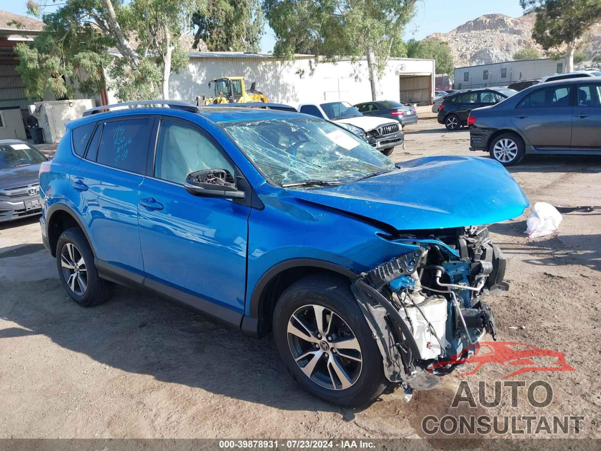 TOYOTA RAV4 2017 - JTMWFREV8HD108002