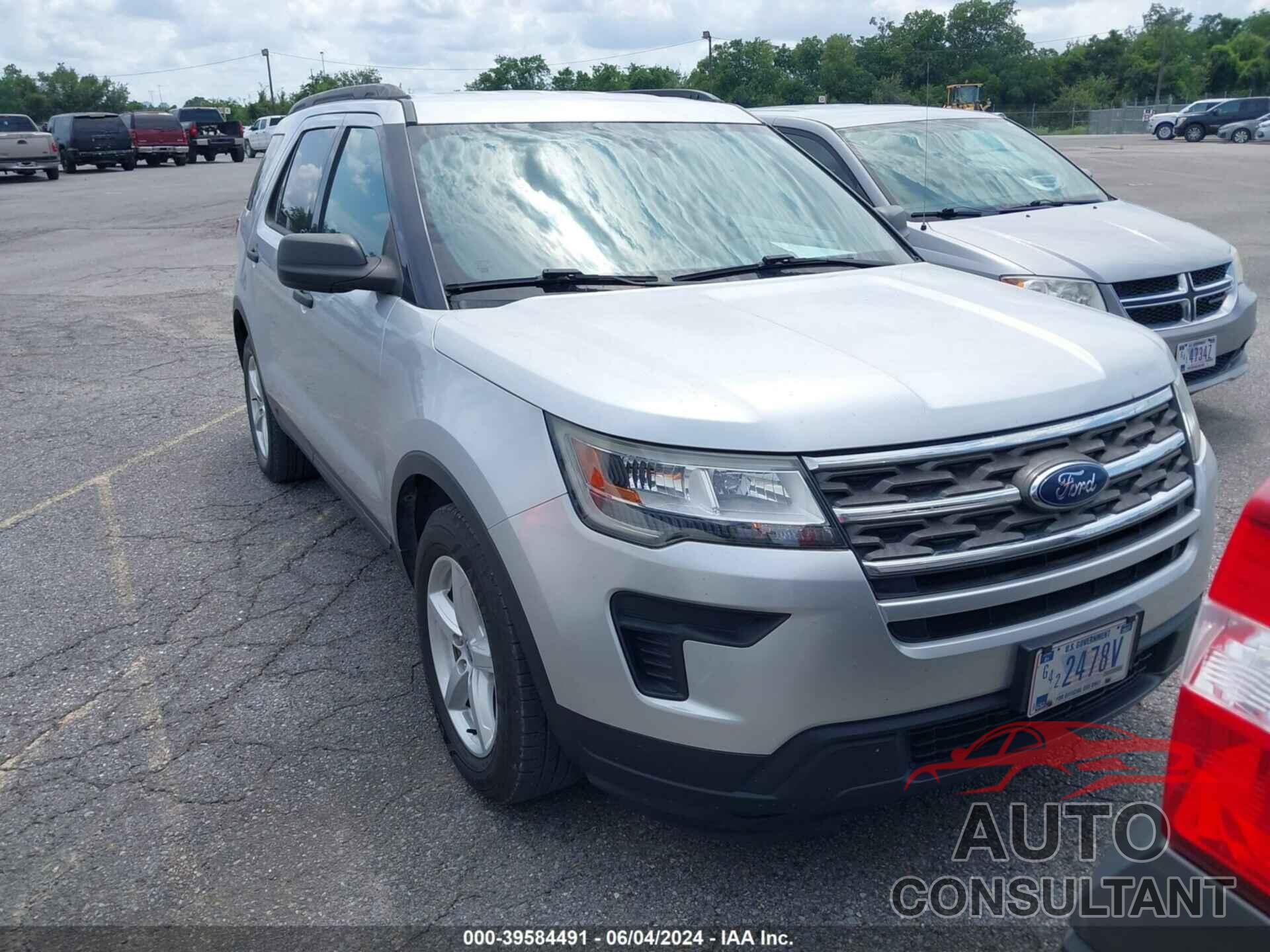 FORD EXPLORER 2018 - 1FM5K7B88JGA59233