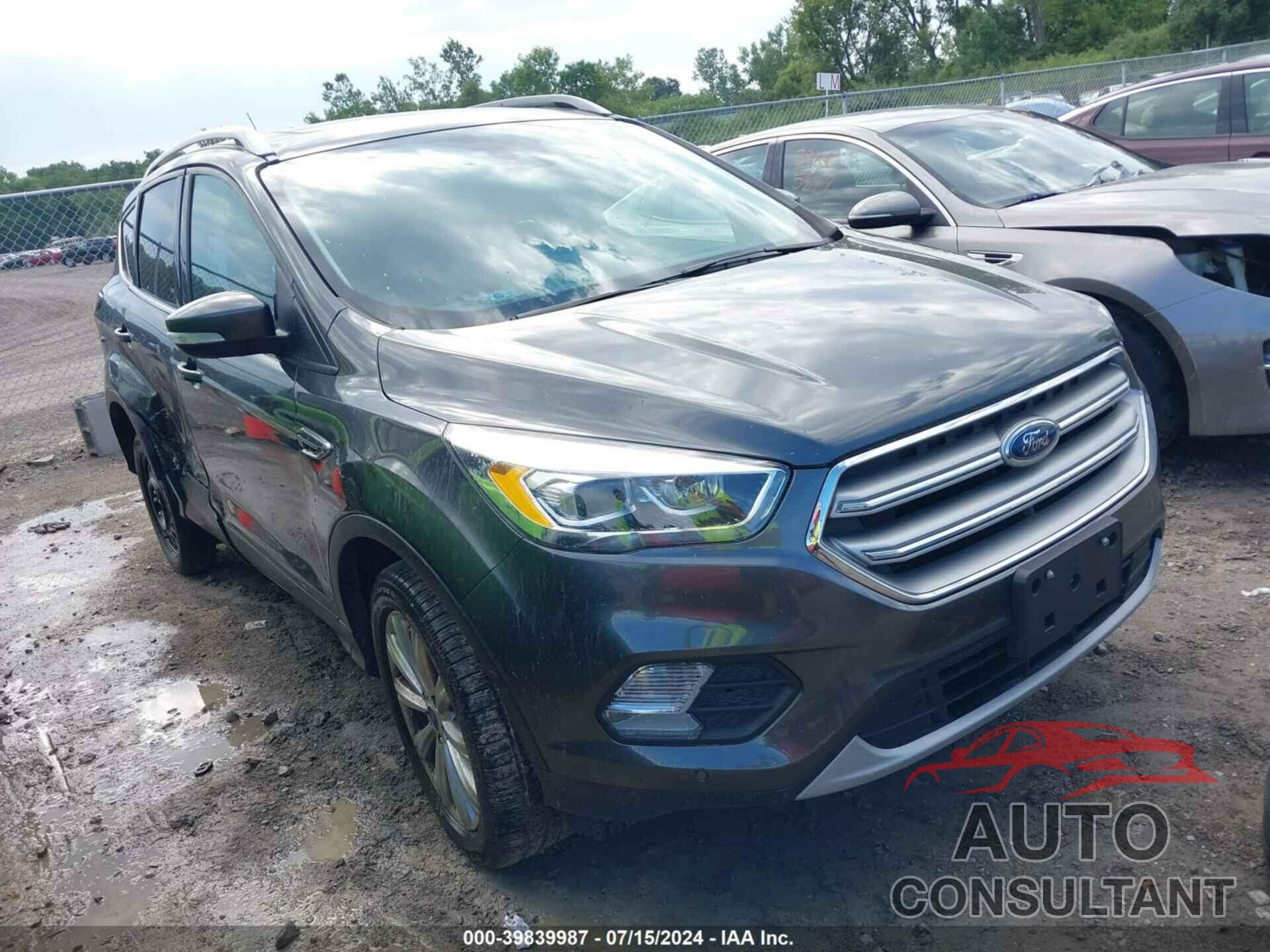 FORD ESCAPE 2017 - 1FMCU9JD9HUE32318